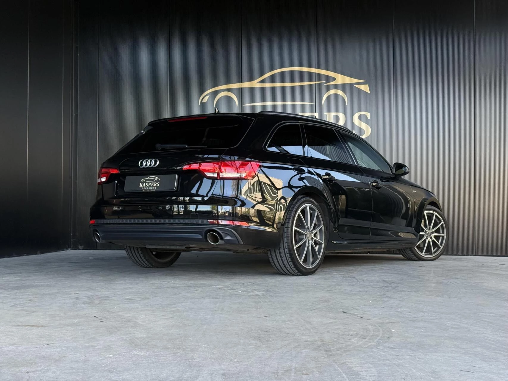 Hoofdafbeelding Audi A4