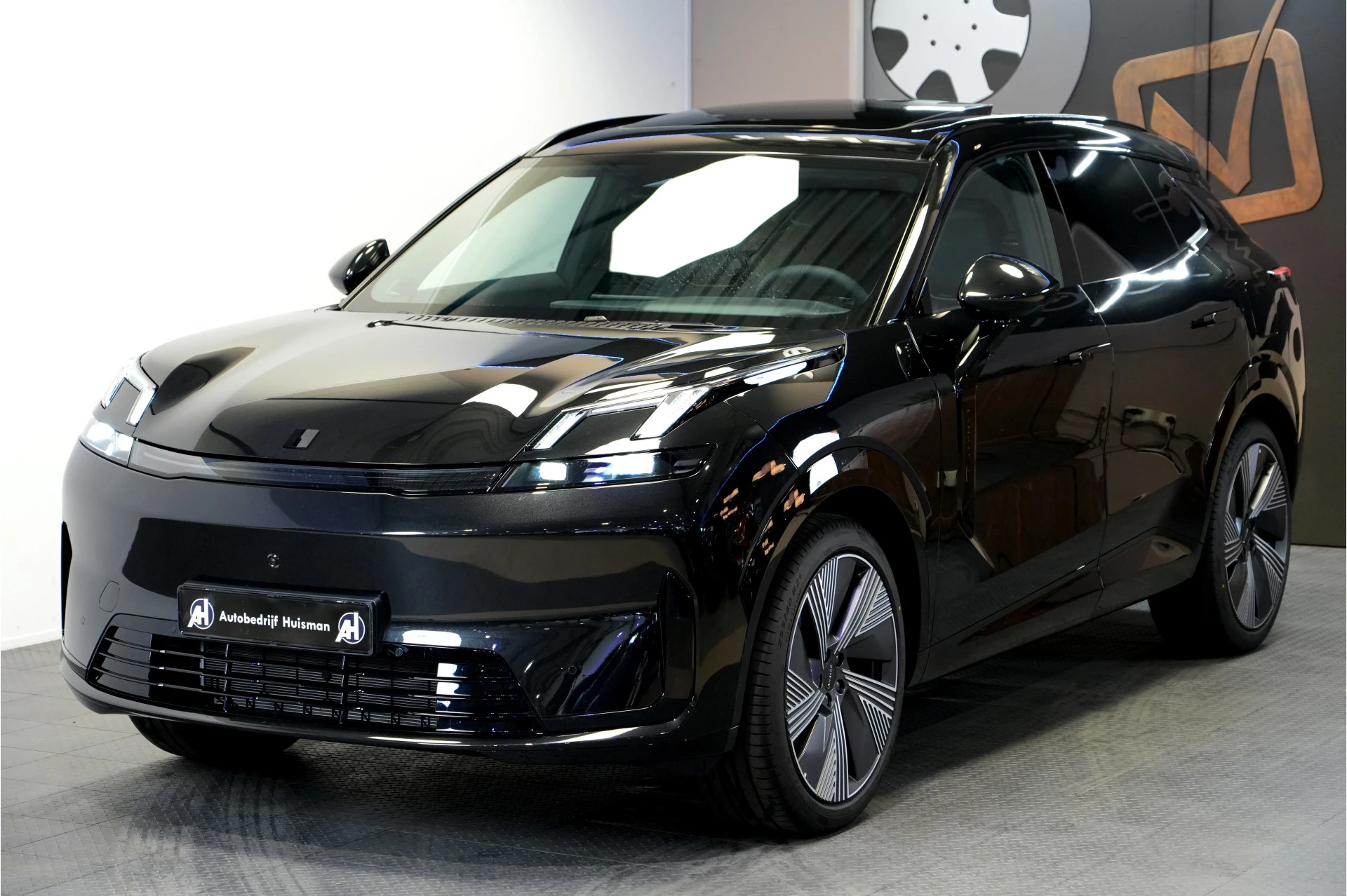 Hoofdafbeelding Lynk & Co 08