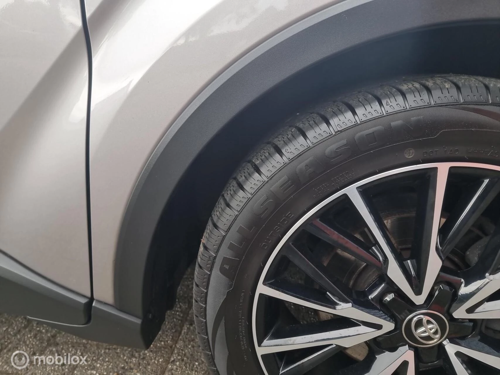Hoofdafbeelding Toyota C-HR