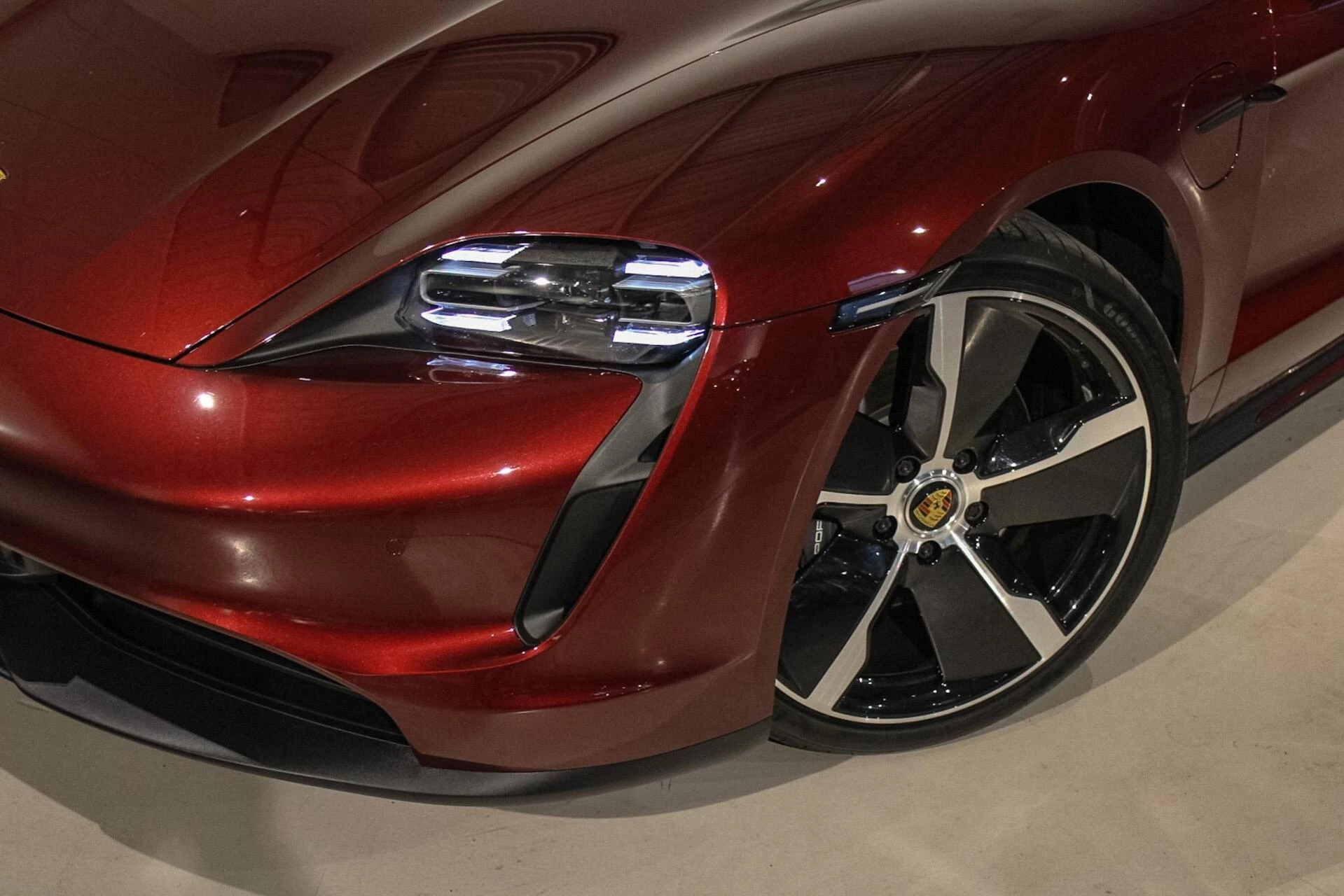 Hoofdafbeelding Porsche Taycan