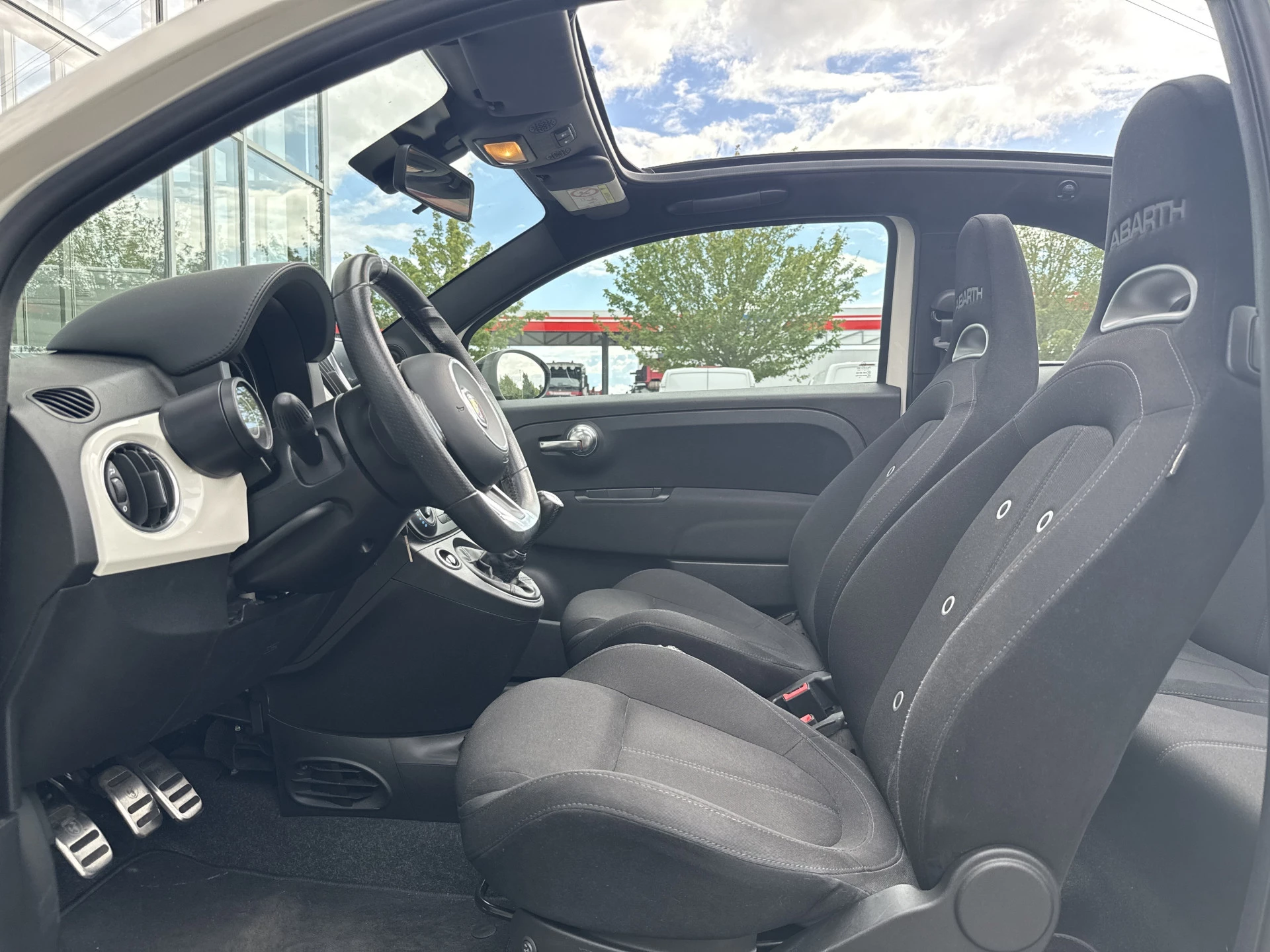 Hoofdafbeelding Fiat 500C