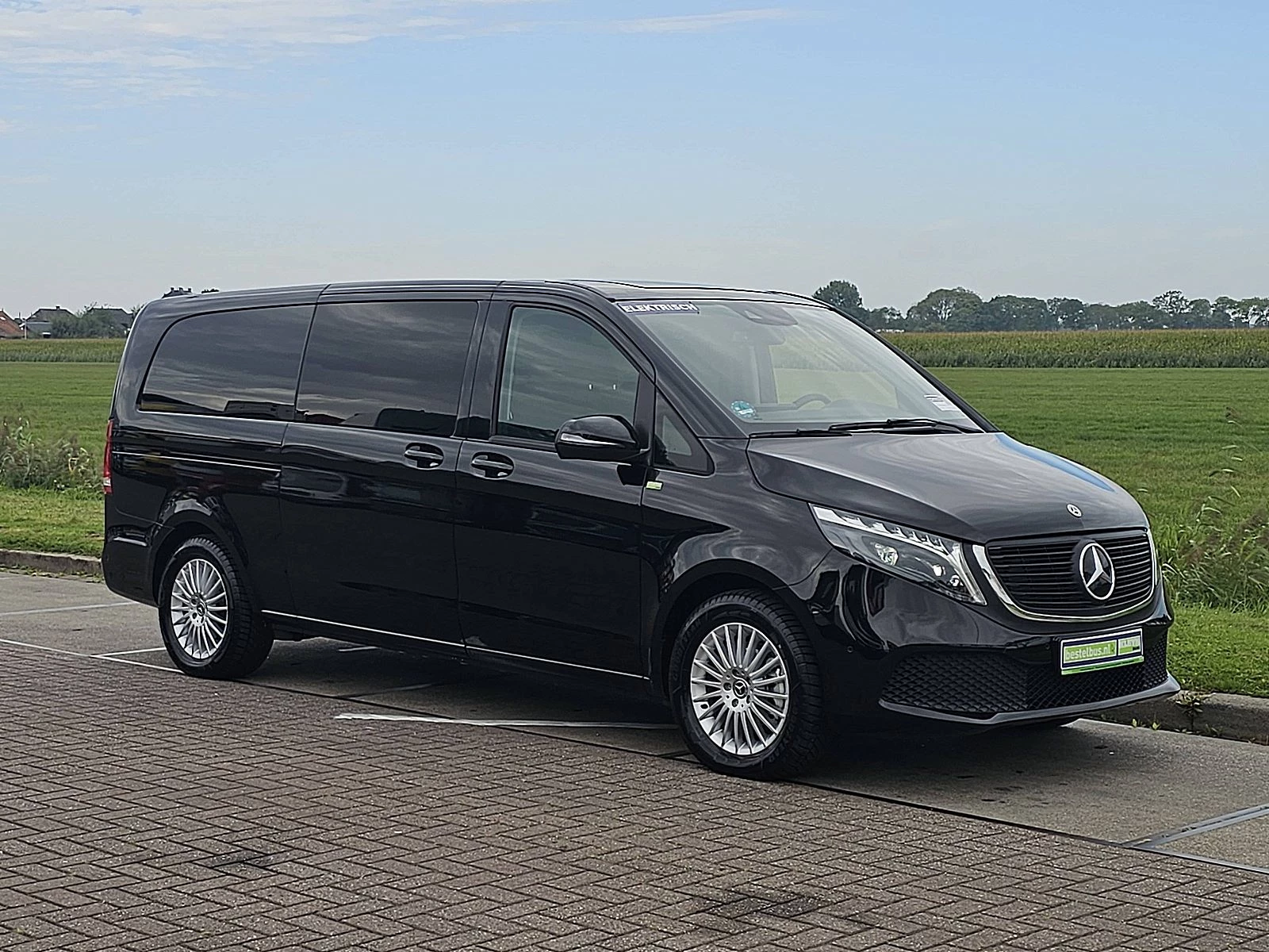 Hoofdafbeelding Mercedes-Benz EQV