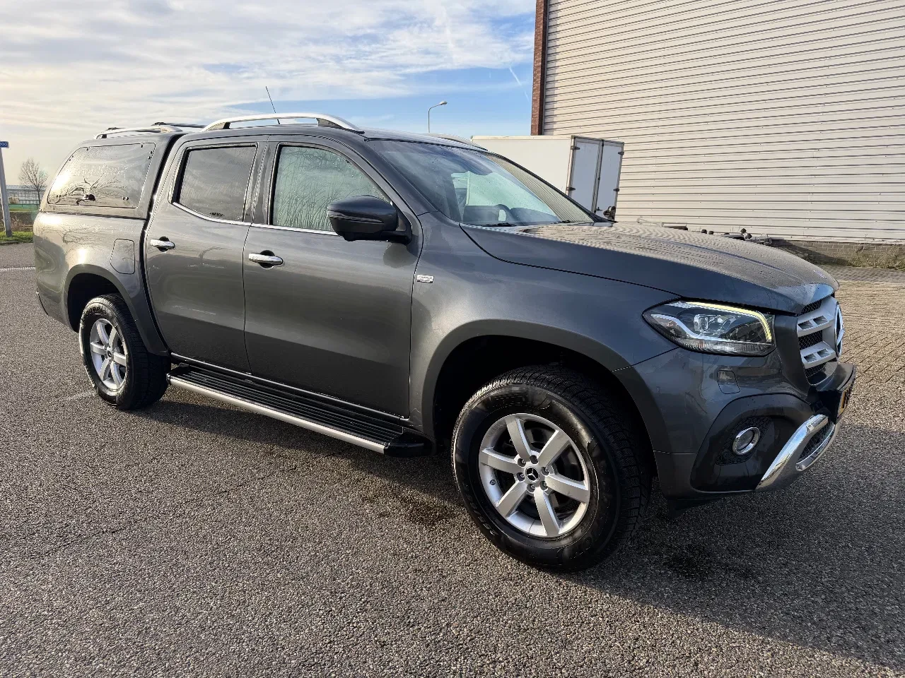 Hoofdafbeelding Mercedes-Benz X-Klasse