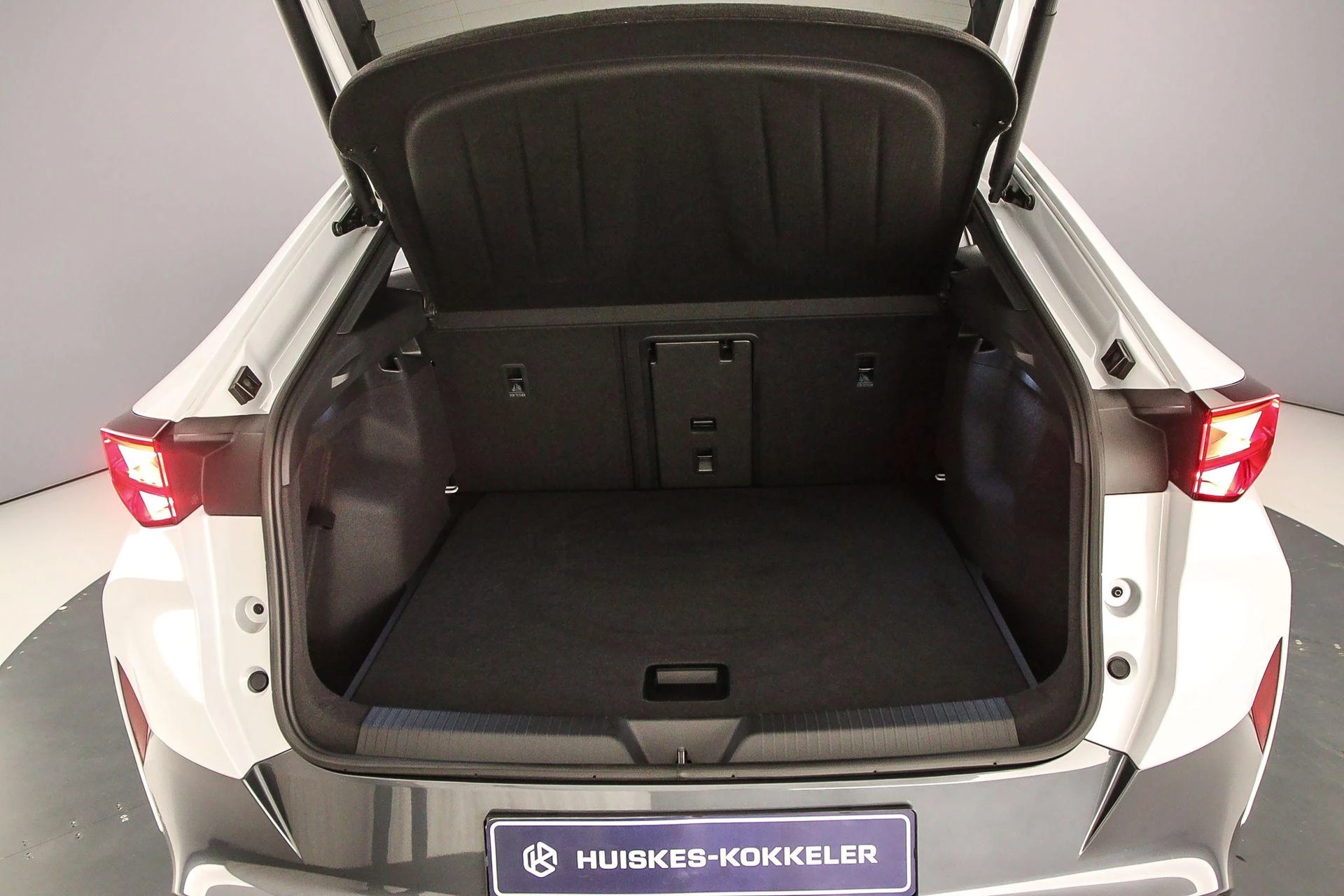 Hoofdafbeelding CUPRA Tavascan