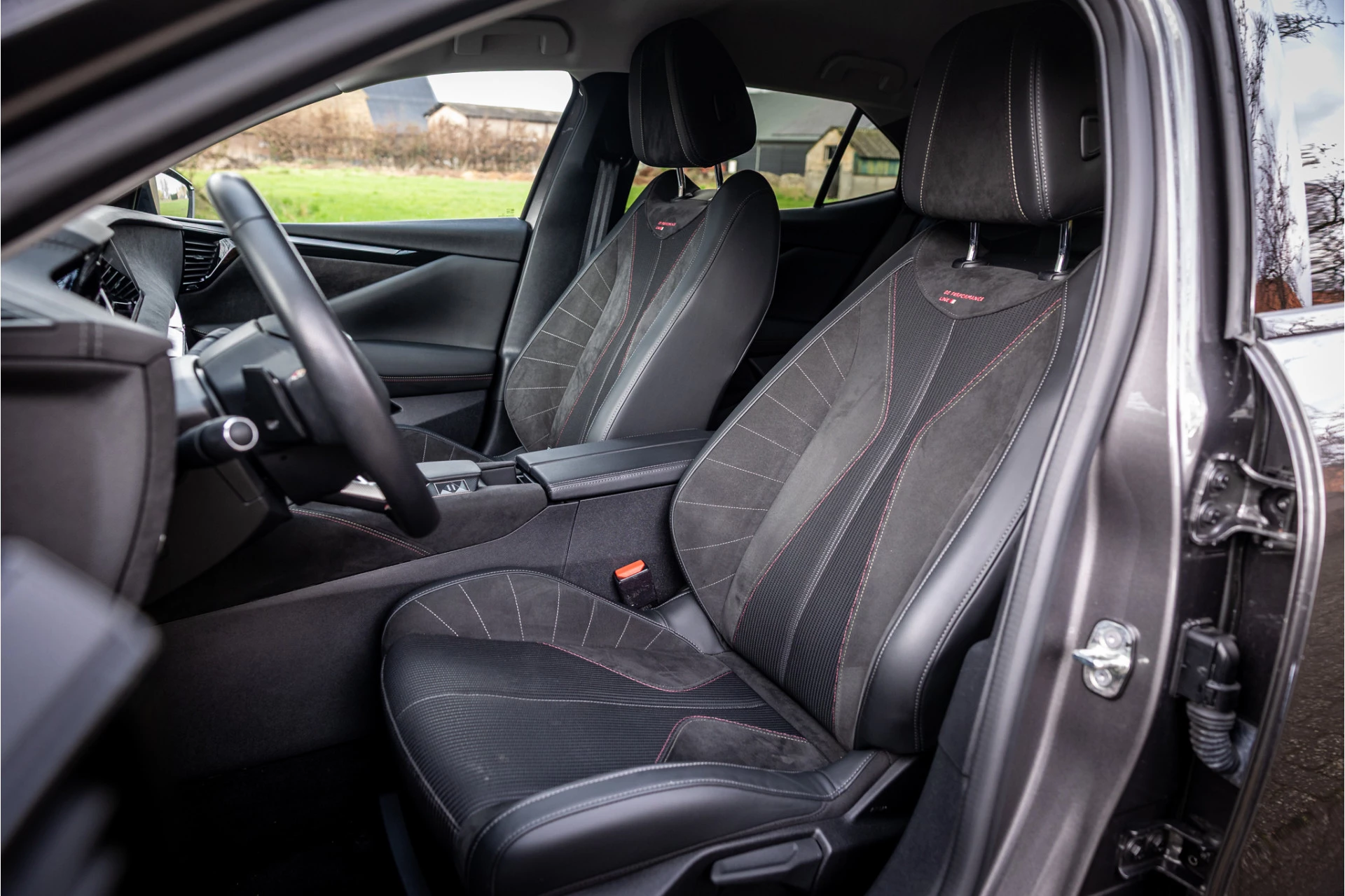 Hoofdafbeelding DS DS 4