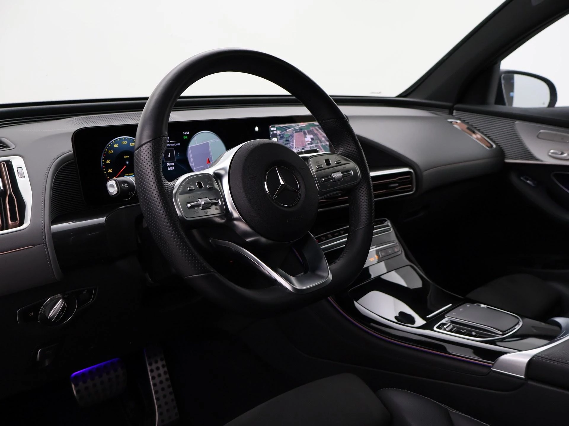 Hoofdafbeelding Mercedes-Benz EQC