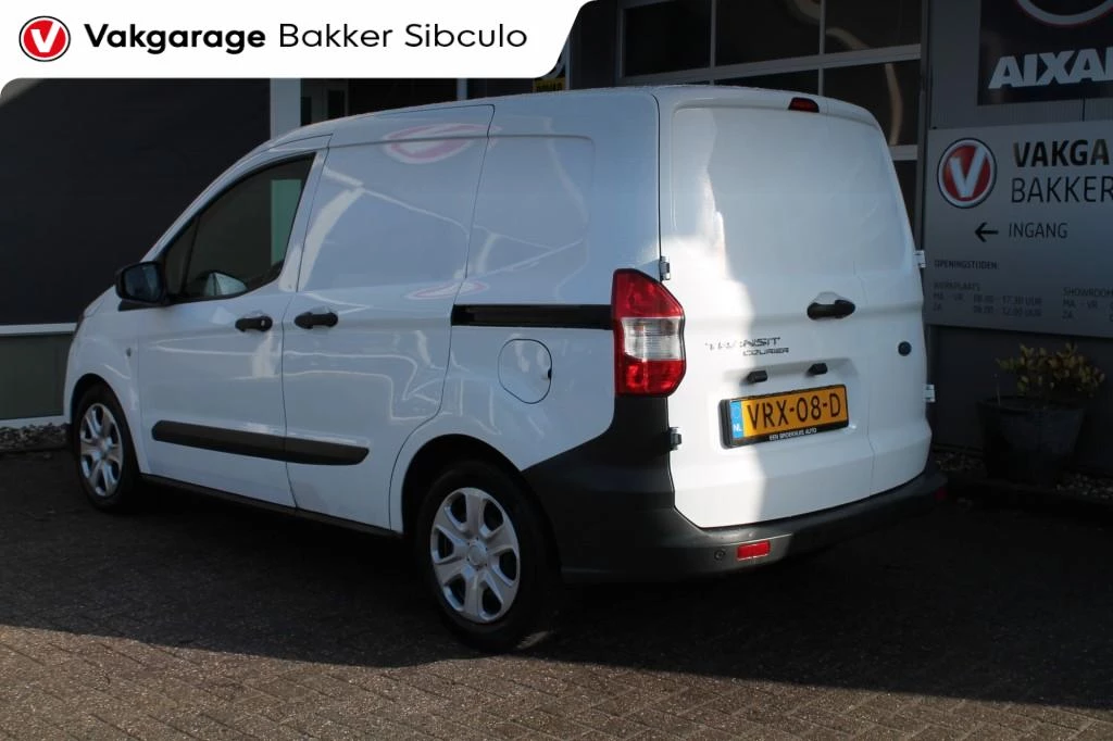 Hoofdafbeelding Ford Transit Courier