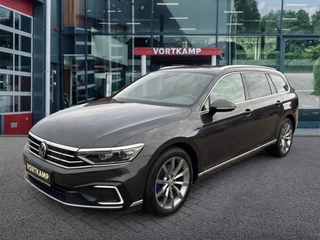 Volkswagen Passat Variant 1.4 TSI DSG GTE 360CAMERA/PANO.DAK/DYNAUDIO/ACC/TREKHAAK/NAVI/CARPLAY/ELEK.ACHTERKLEP/STOELVERW.