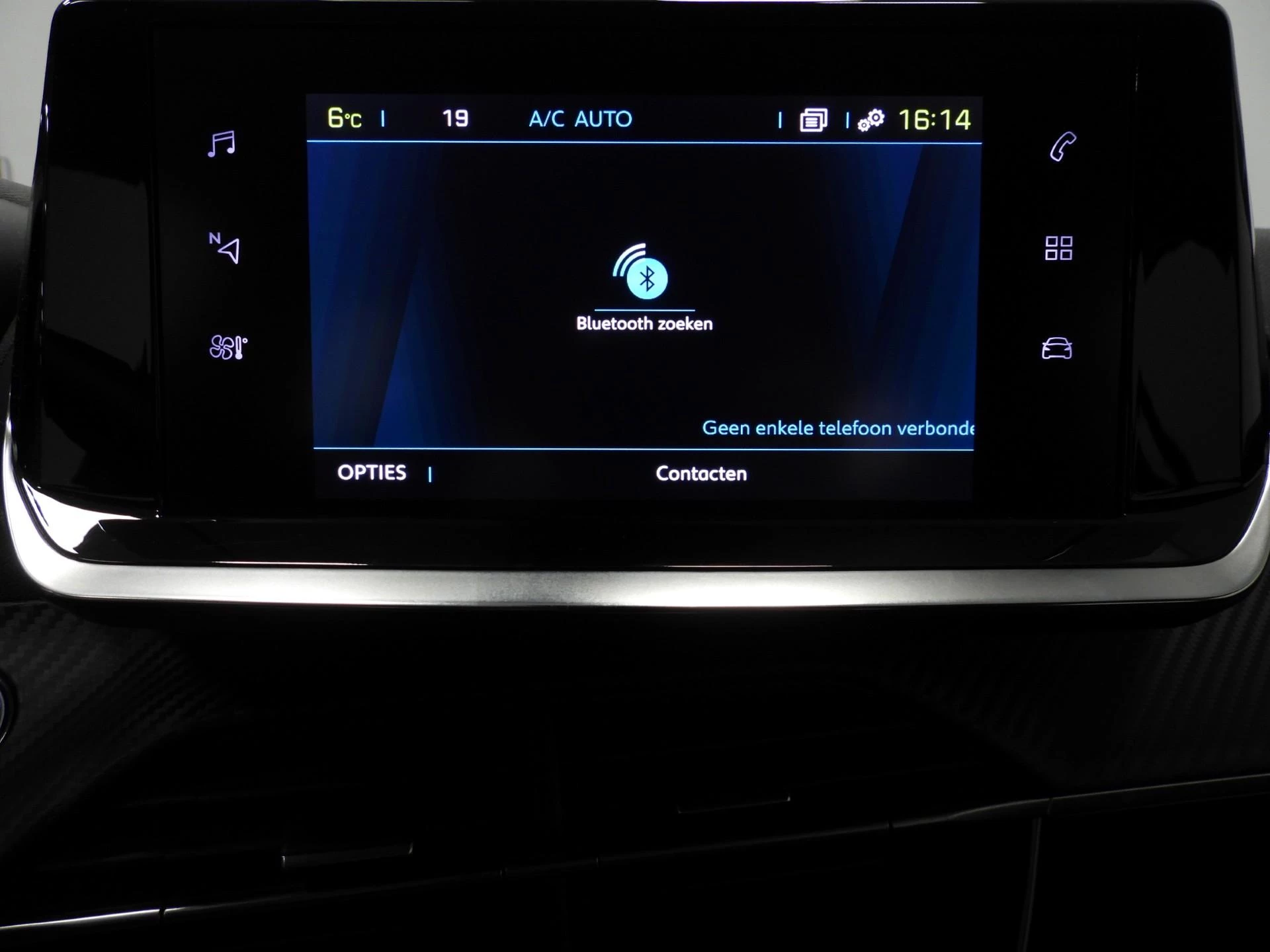 Hoofdafbeelding Peugeot e-208