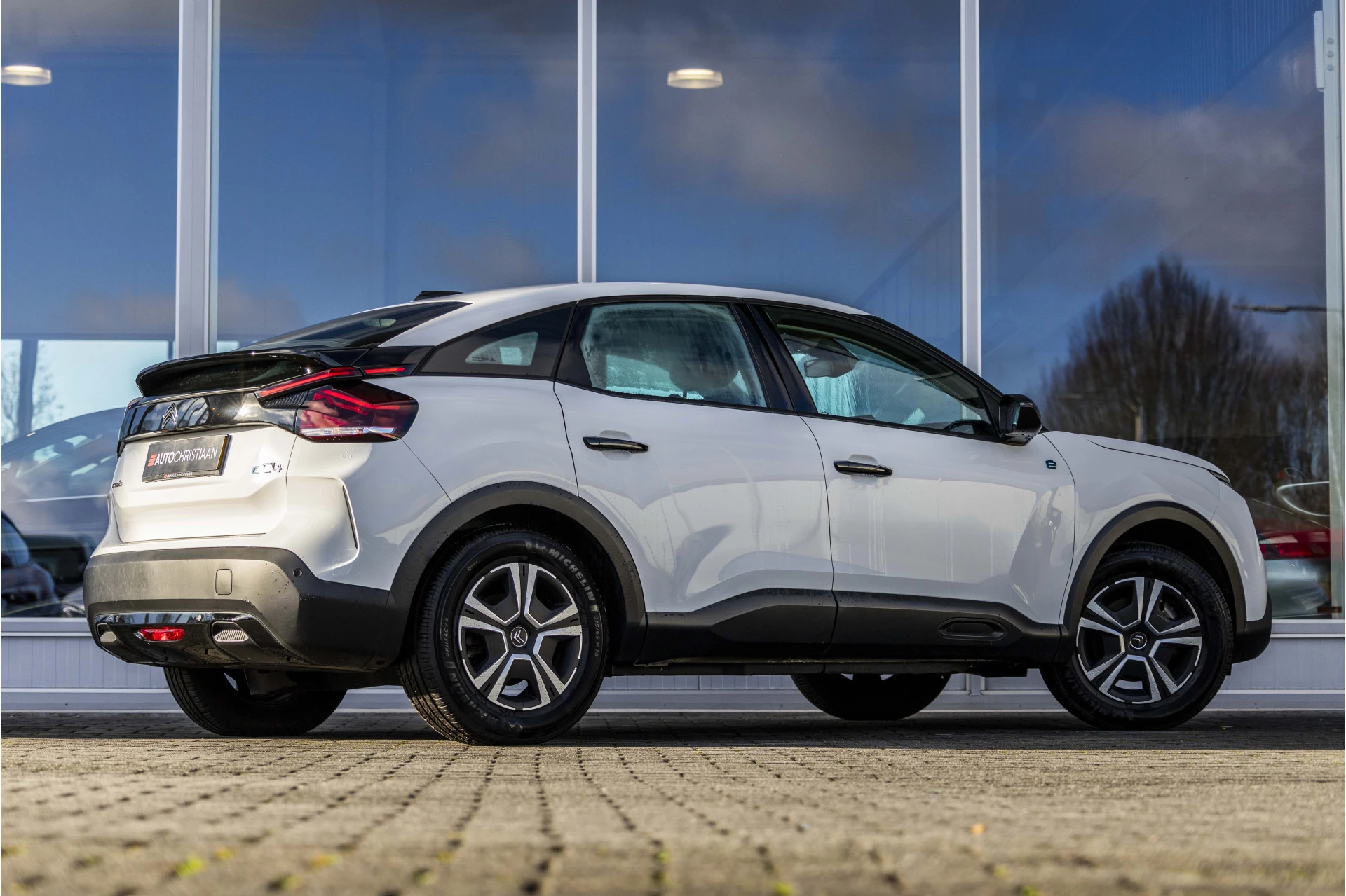 Hoofdafbeelding Citroën ë-C4