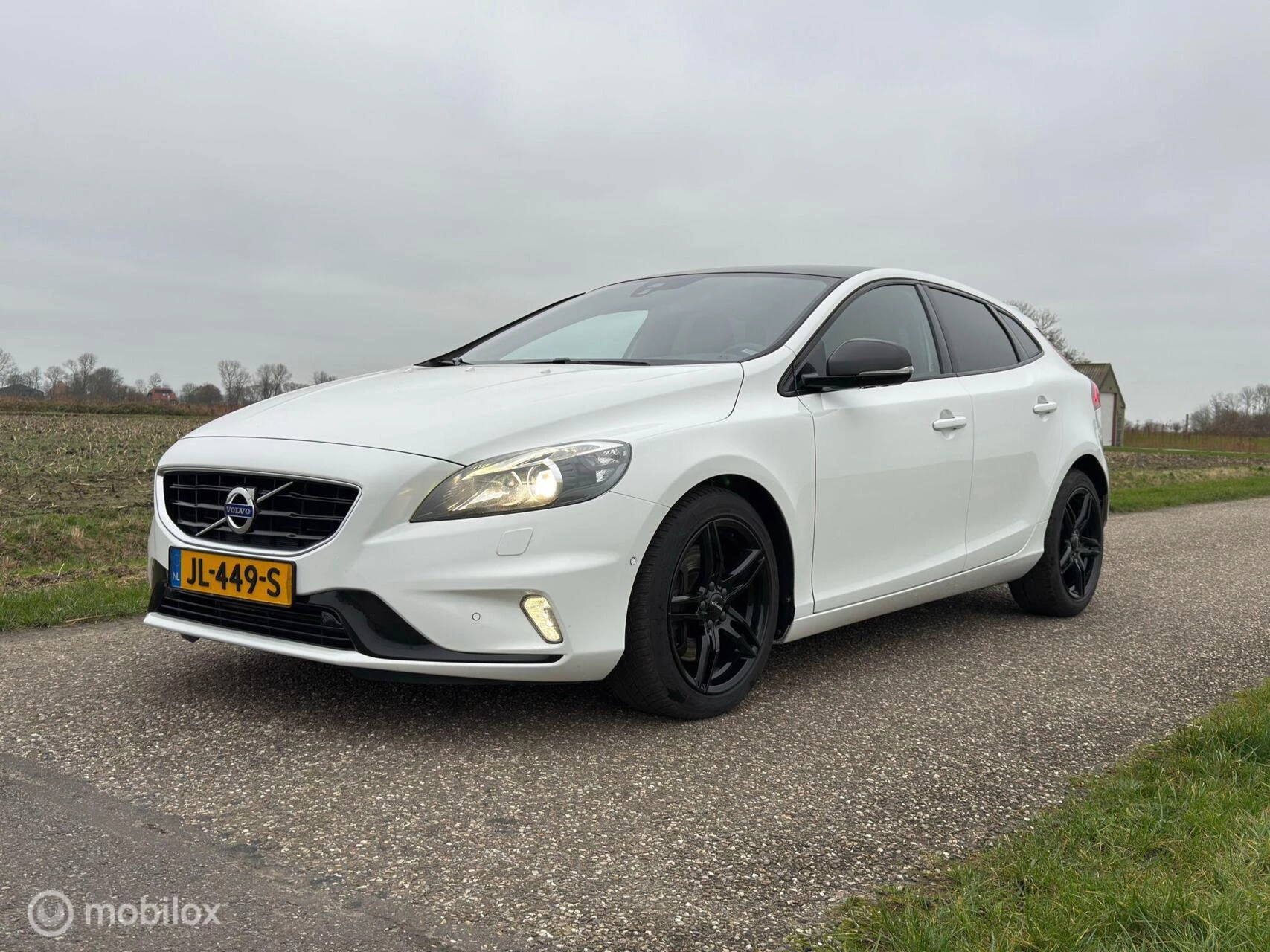 Hoofdafbeelding Volvo V40