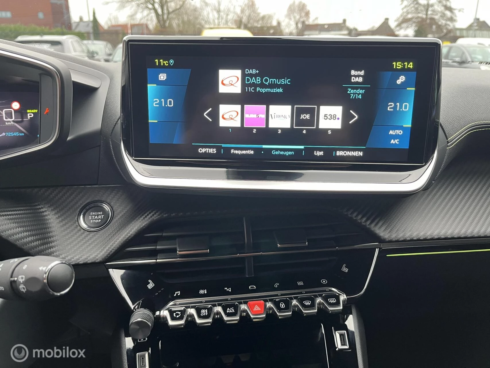 Hoofdafbeelding Peugeot e-2008