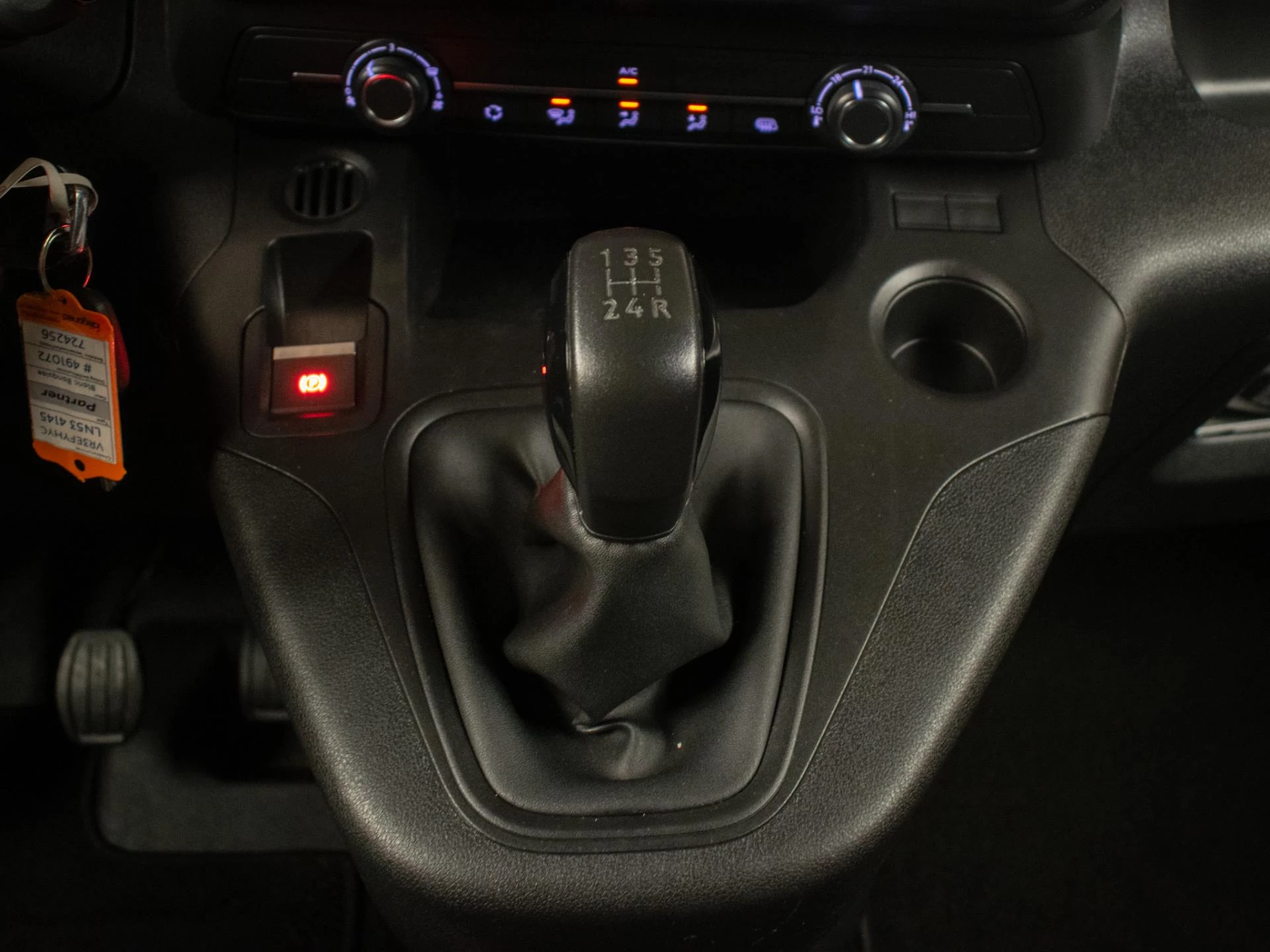 Hoofdafbeelding Peugeot Partner