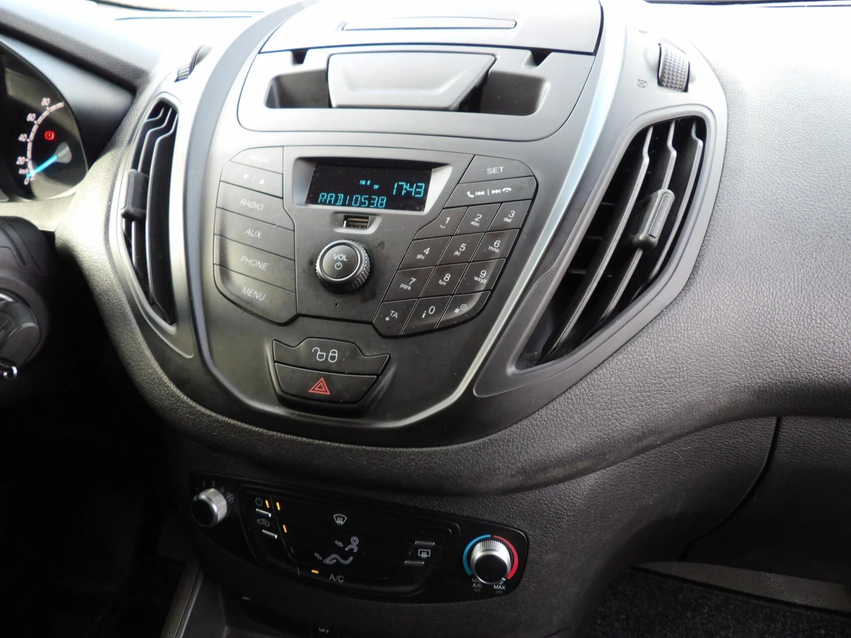 Hoofdafbeelding Ford Transit Courier