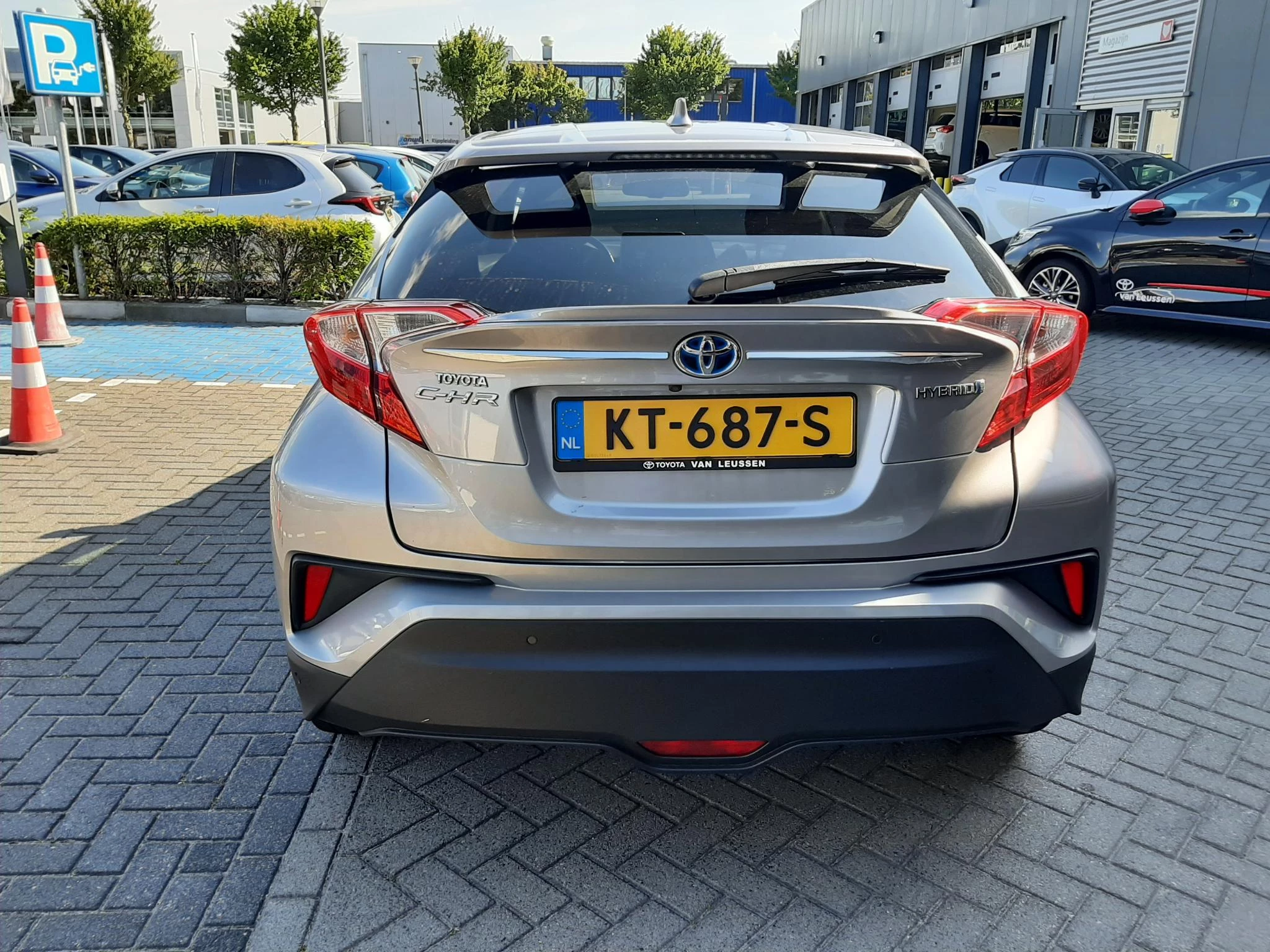 Hoofdafbeelding Toyota C-HR