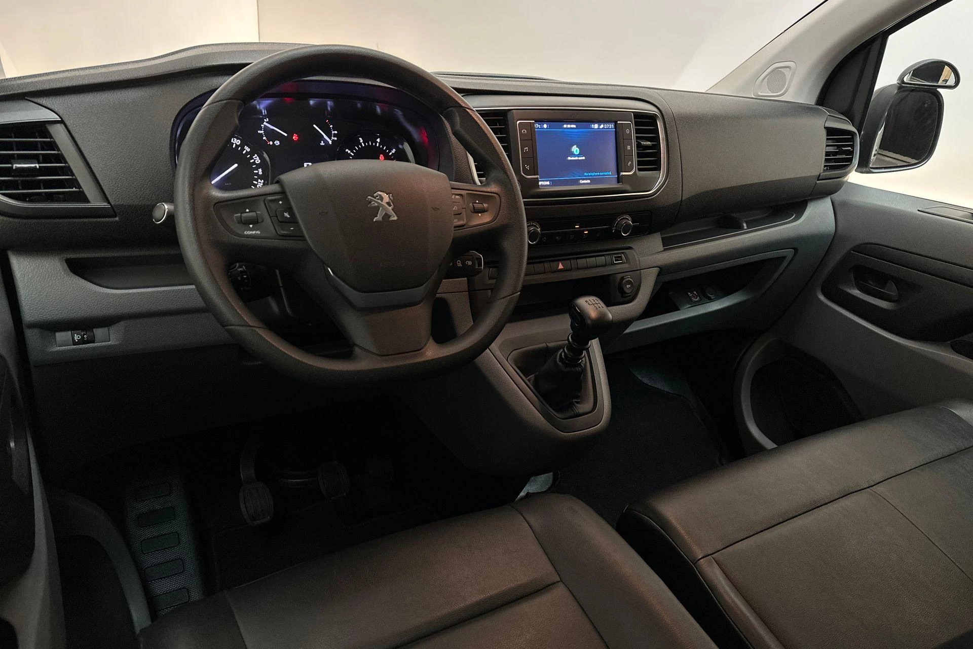 Hoofdafbeelding Peugeot Traveller