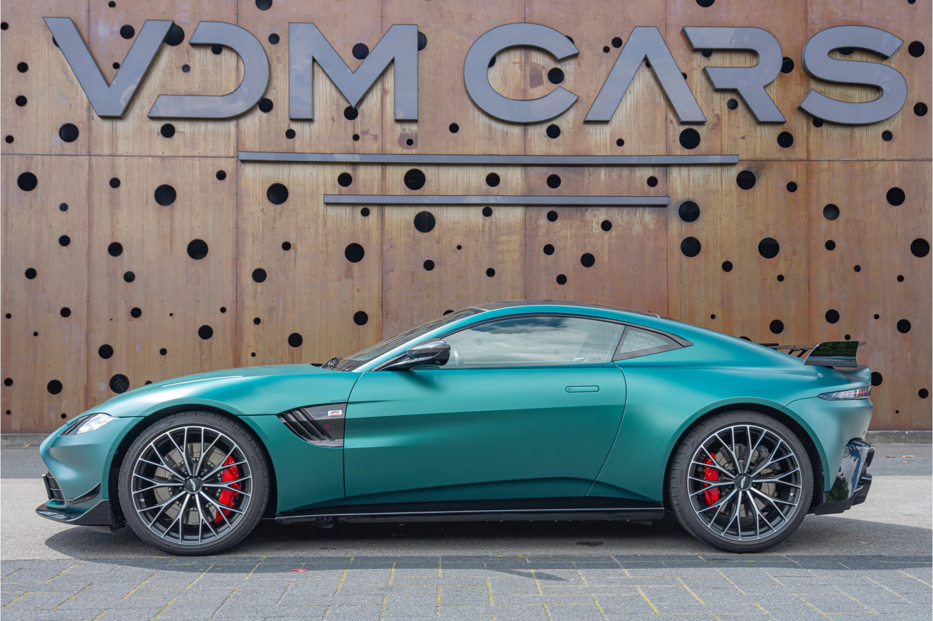 Hoofdafbeelding Aston Martin V8 Vantage