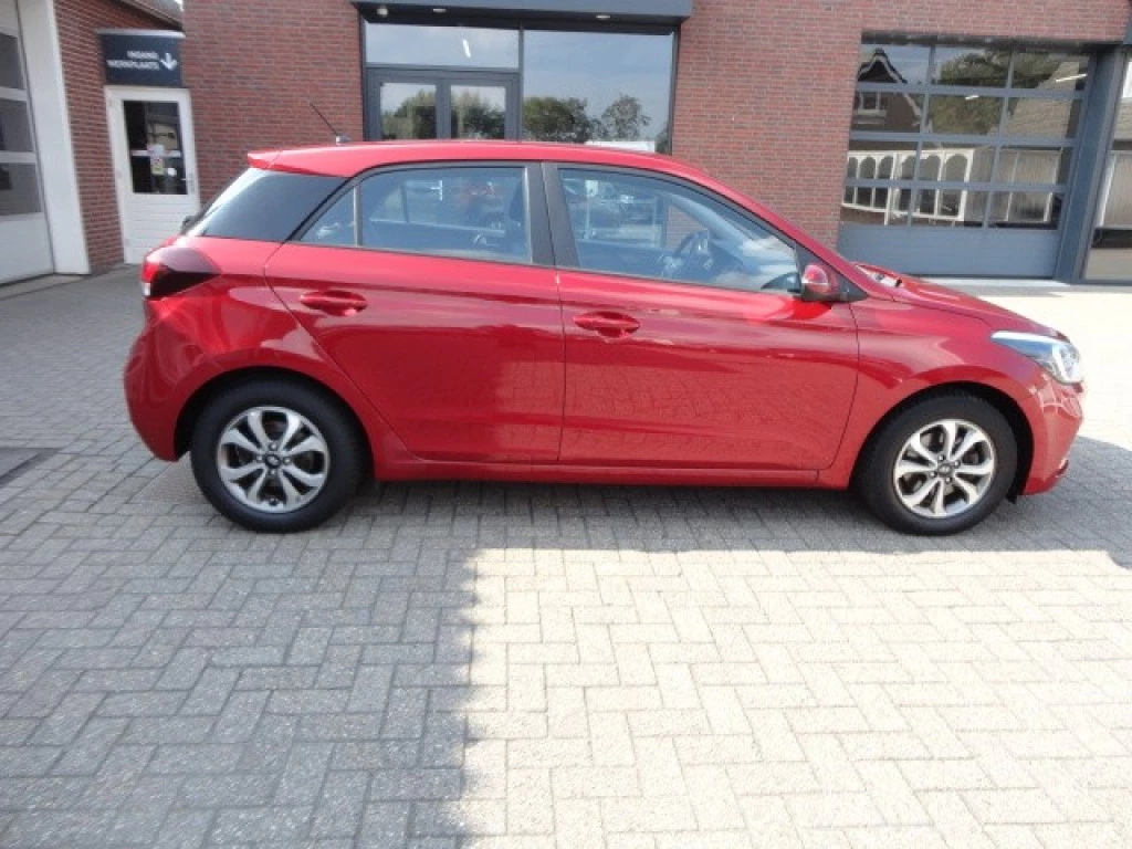 Hoofdafbeelding Hyundai i20