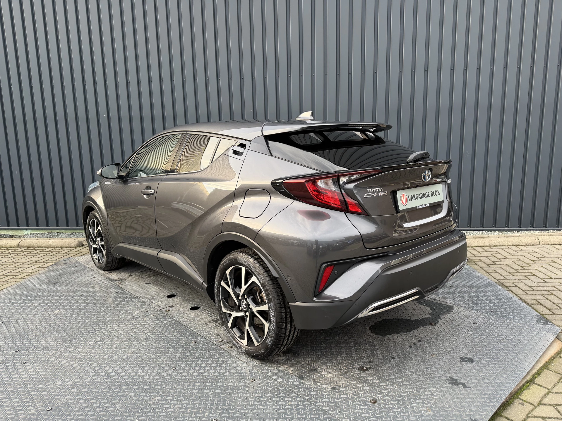 Hoofdafbeelding Toyota C-HR