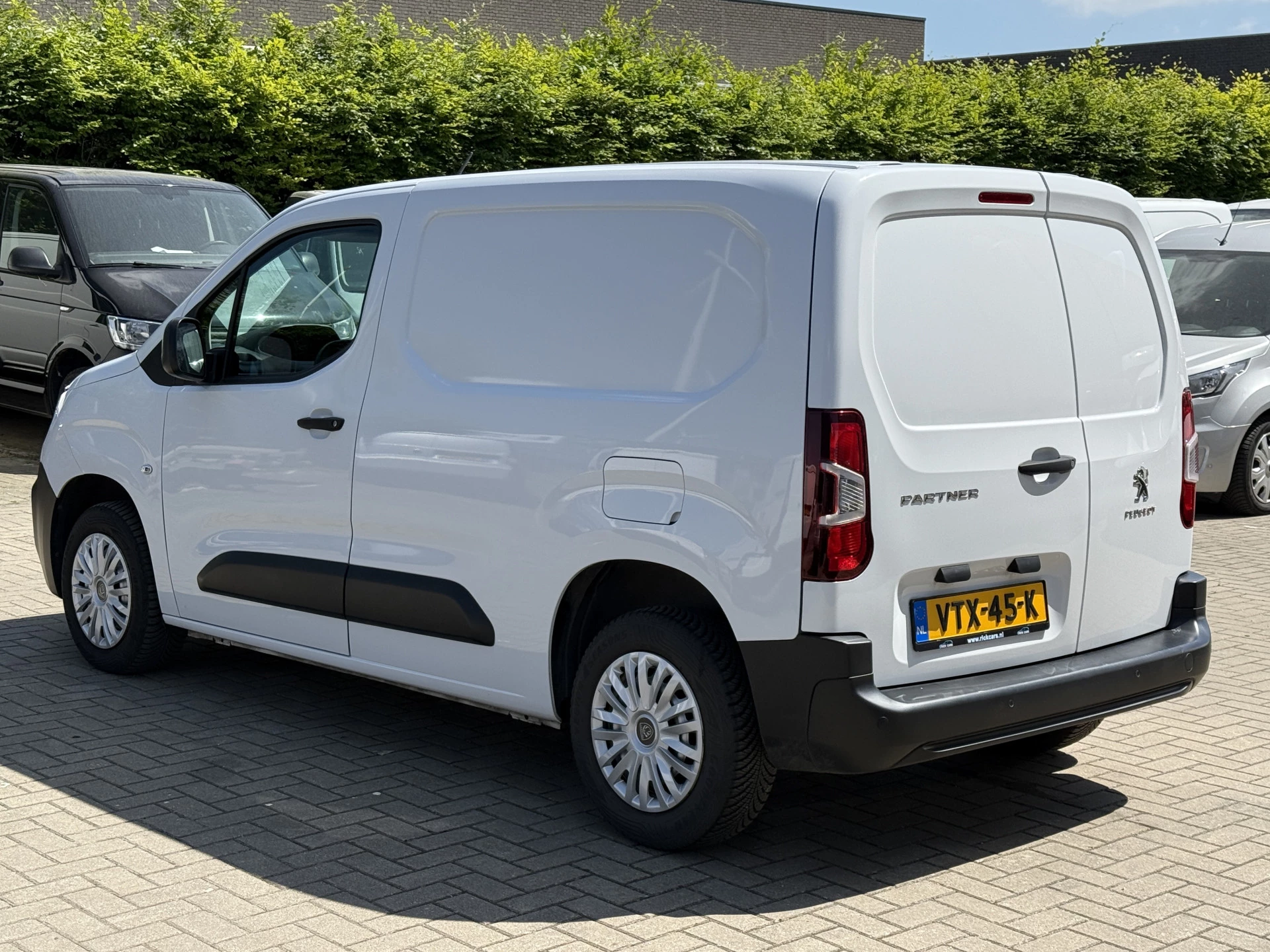 Hoofdafbeelding Peugeot Partner