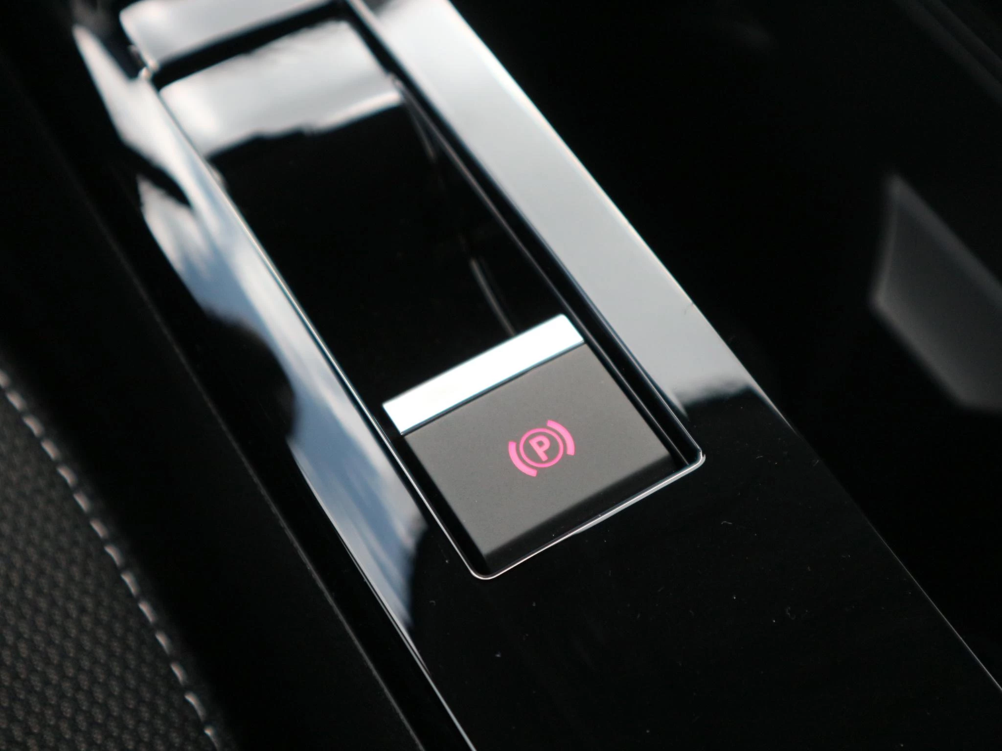 Hoofdafbeelding Citroën ë-C4