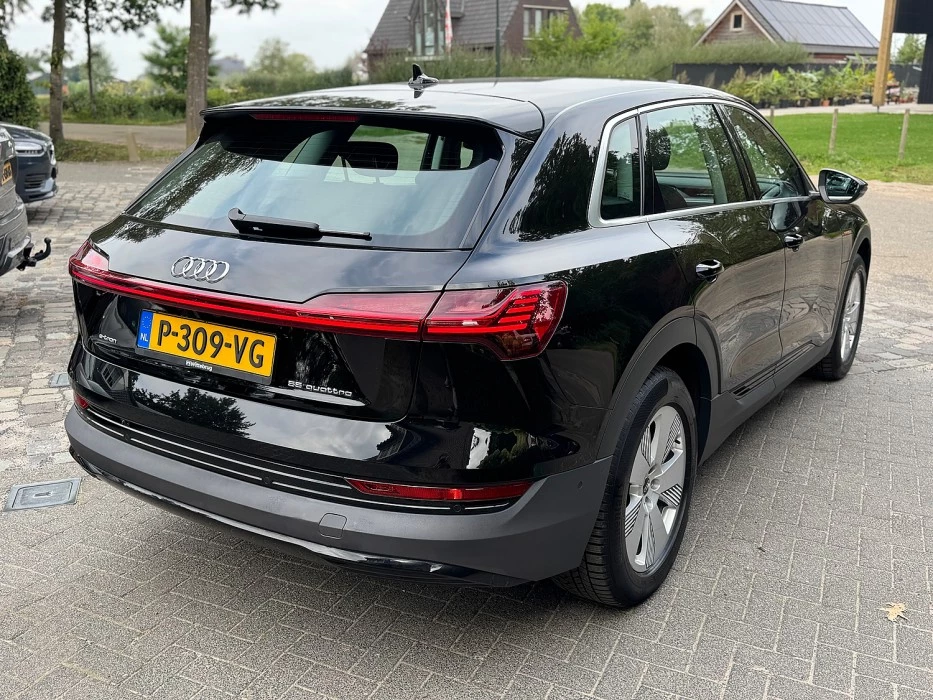 Hoofdafbeelding Audi e-tron