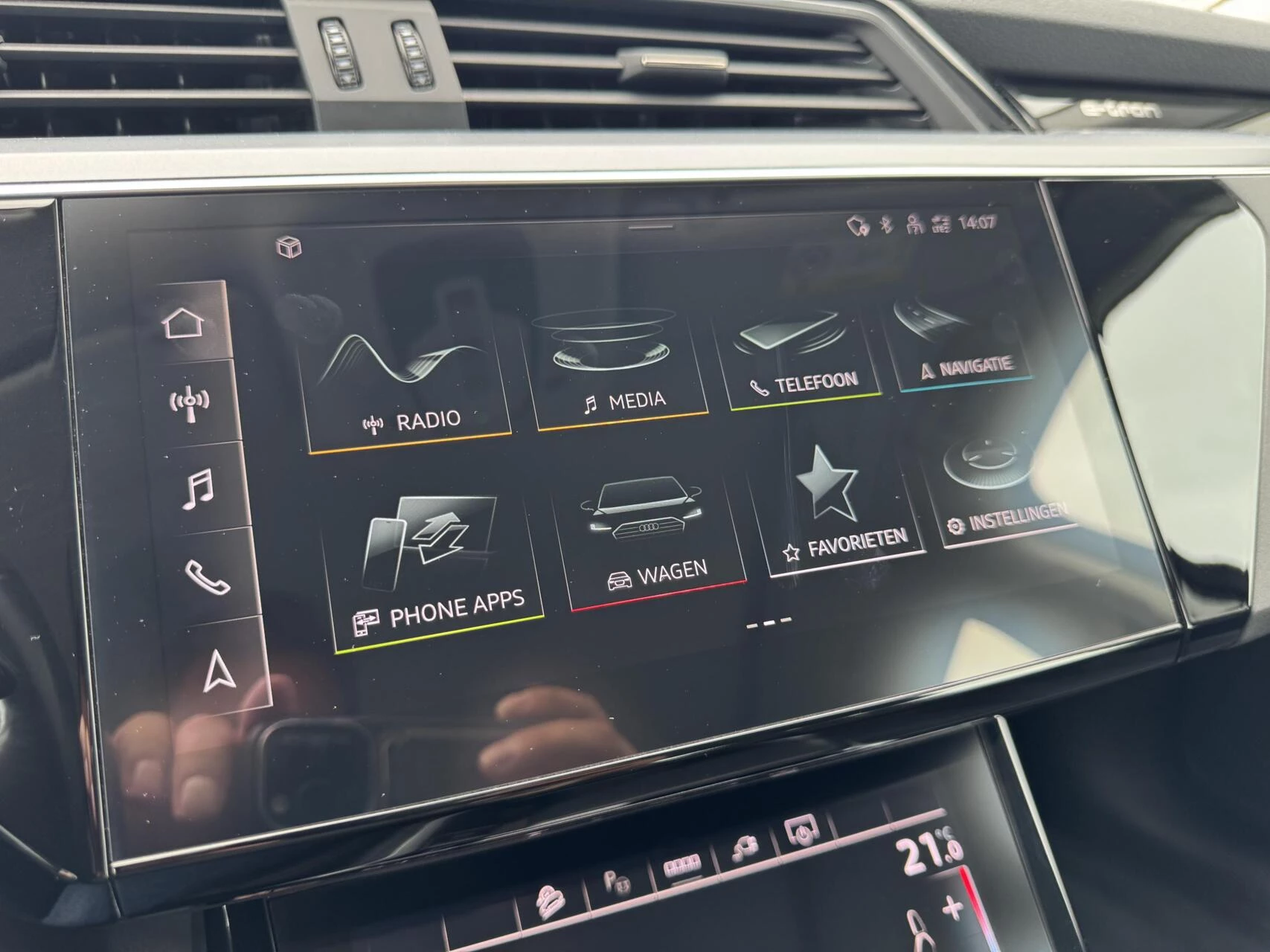Hoofdafbeelding Audi e-tron