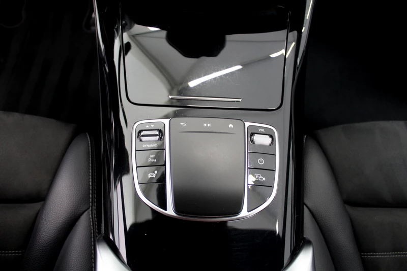 Hoofdafbeelding Mercedes-Benz EQC