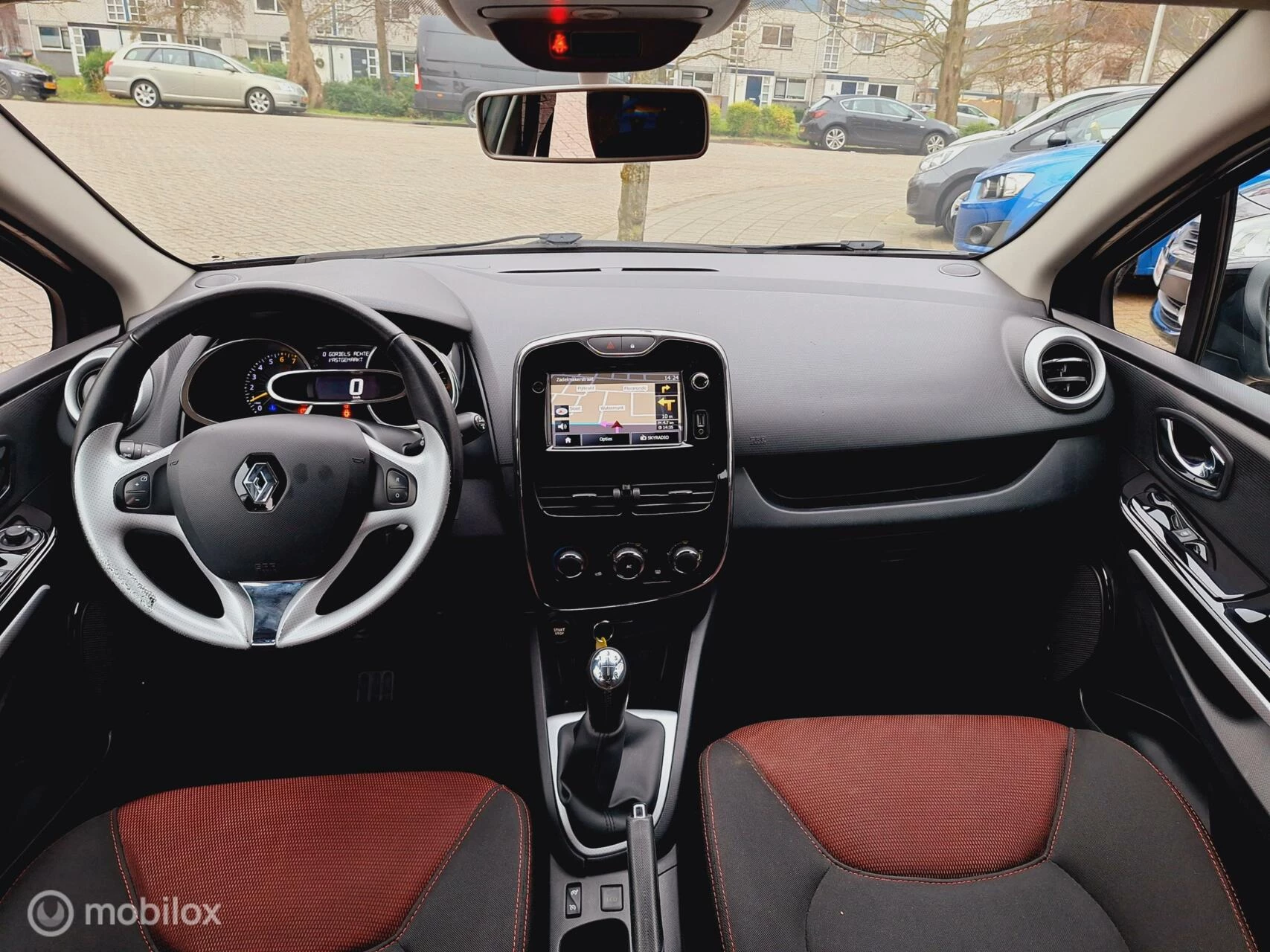 Hoofdafbeelding Renault Clio