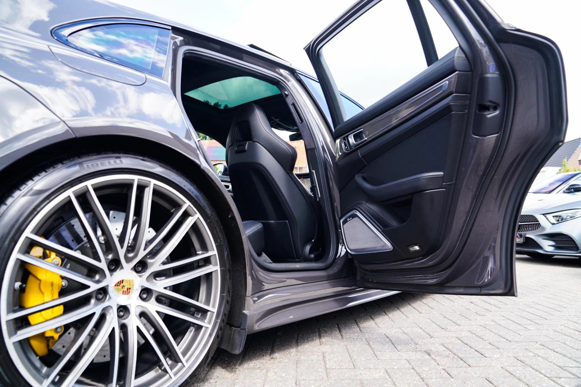 Hoofdafbeelding Porsche Panamera