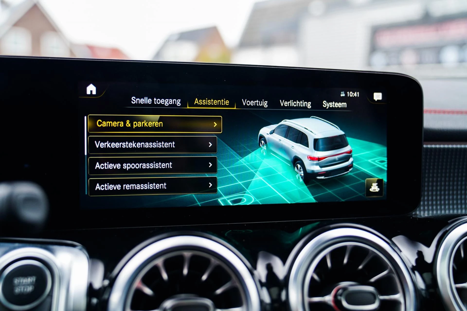 Hoofdafbeelding Mercedes-Benz EQB