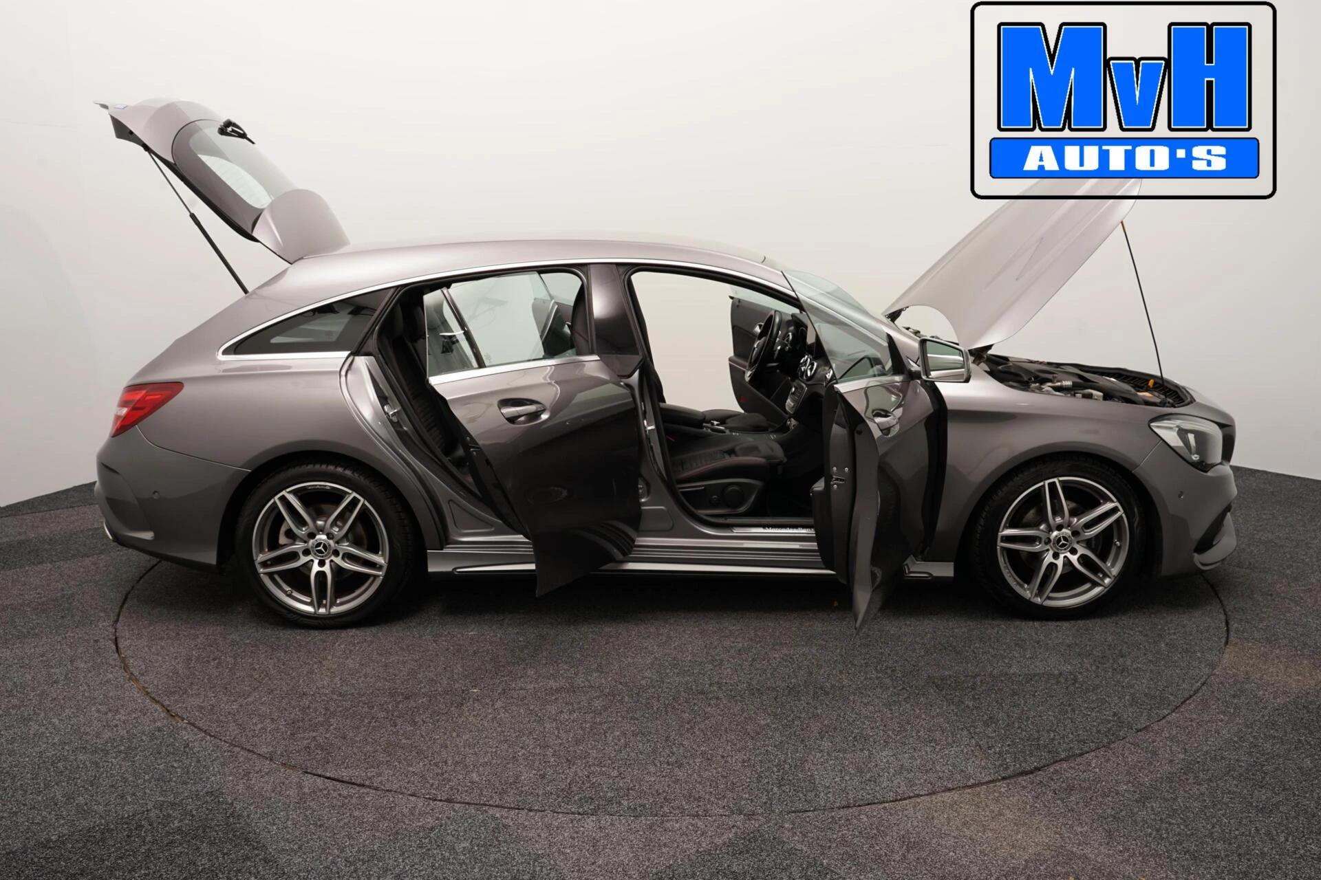 Hoofdafbeelding Mercedes-Benz CLA