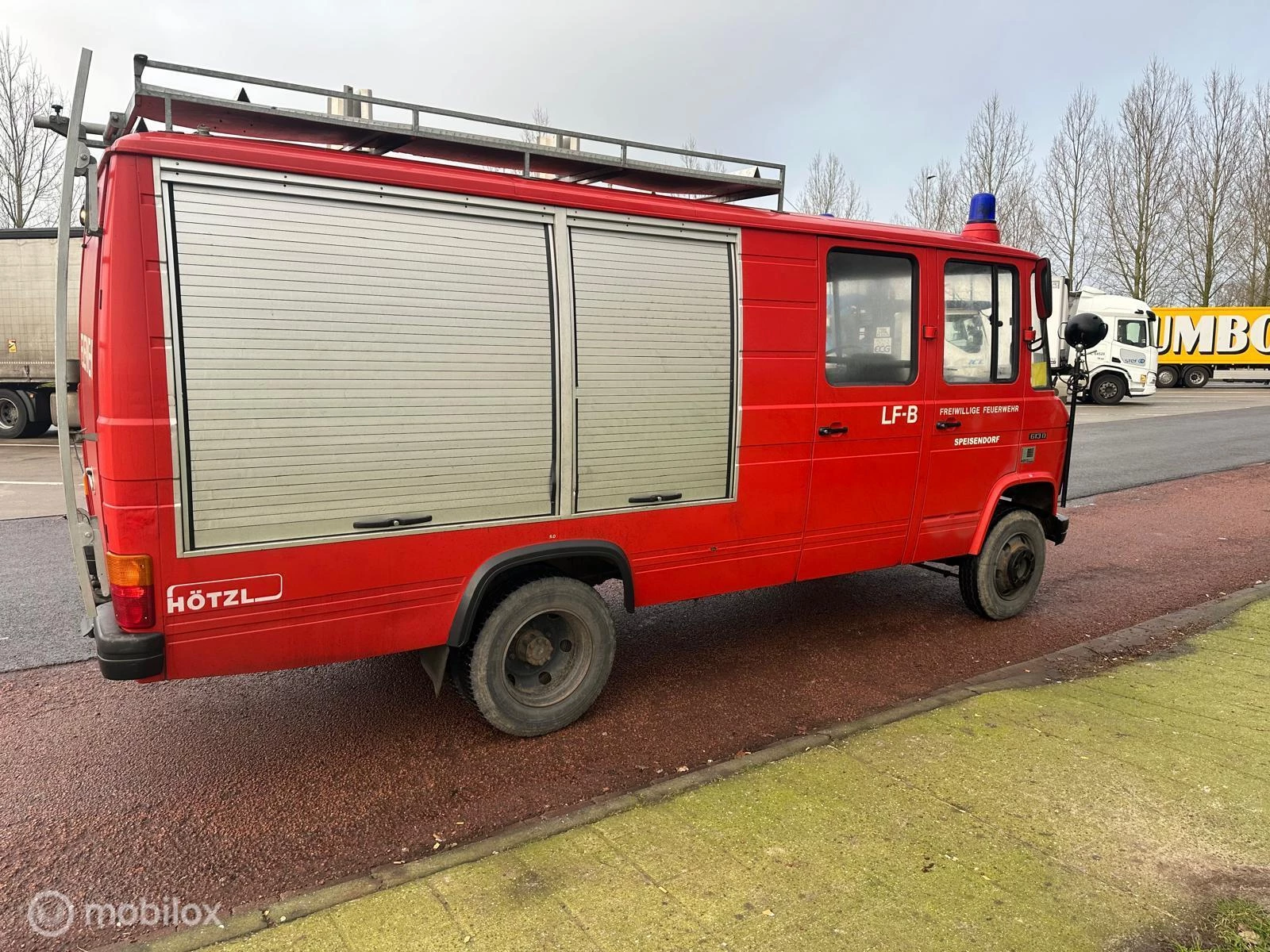 Hoofdafbeelding Mercedes-Benz 613