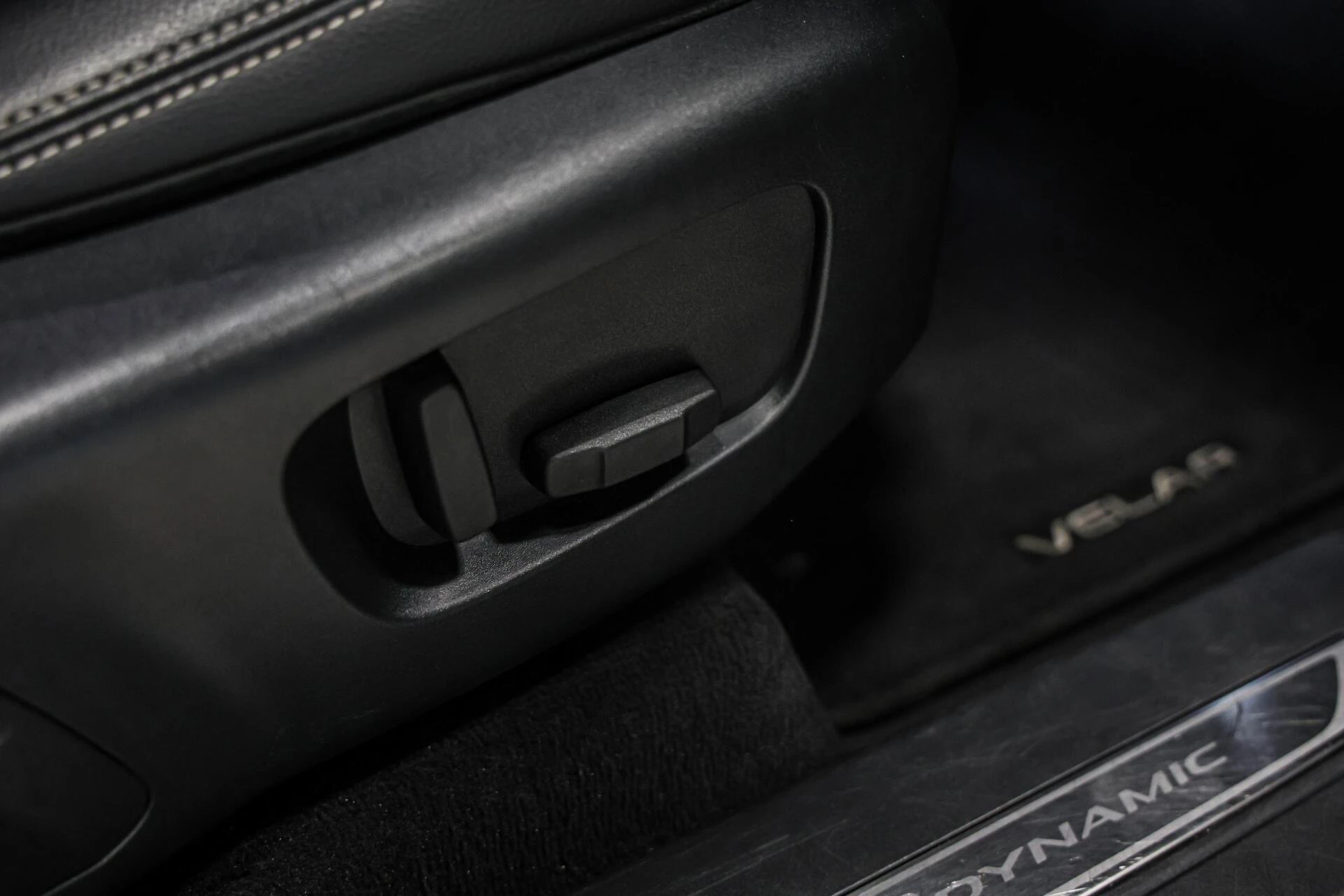 Hoofdafbeelding Land Rover Range Rover Velar