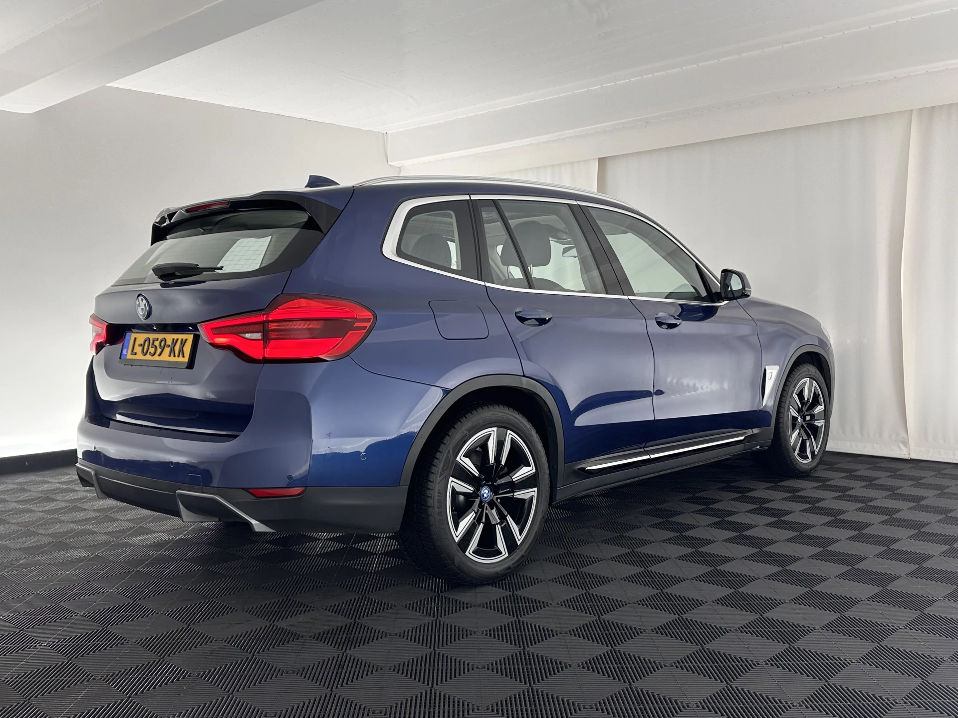 Hoofdafbeelding BMW iX3