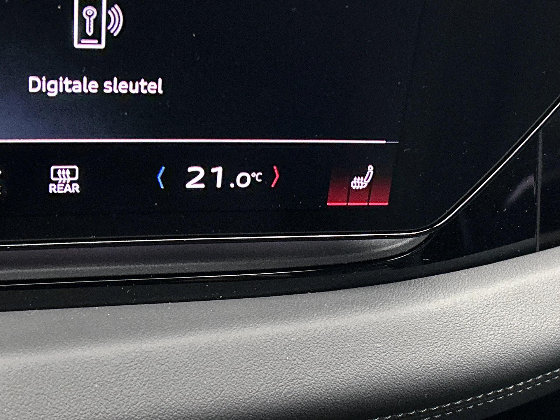 Hoofdafbeelding Audi A6 Avant e-tron