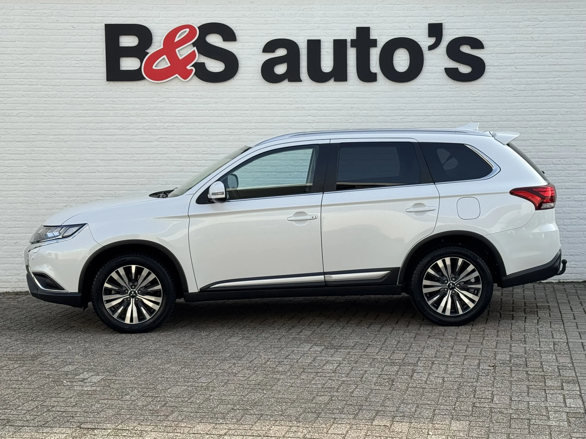 Hoofdafbeelding Mitsubishi Outlander