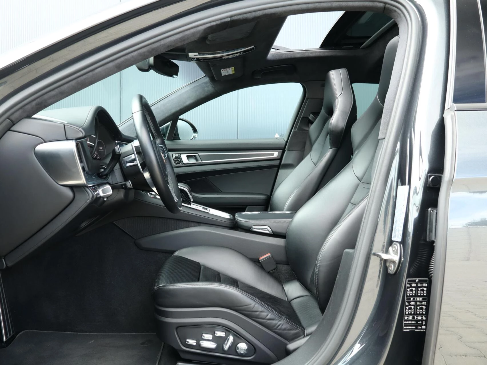 Hoofdafbeelding Porsche Panamera