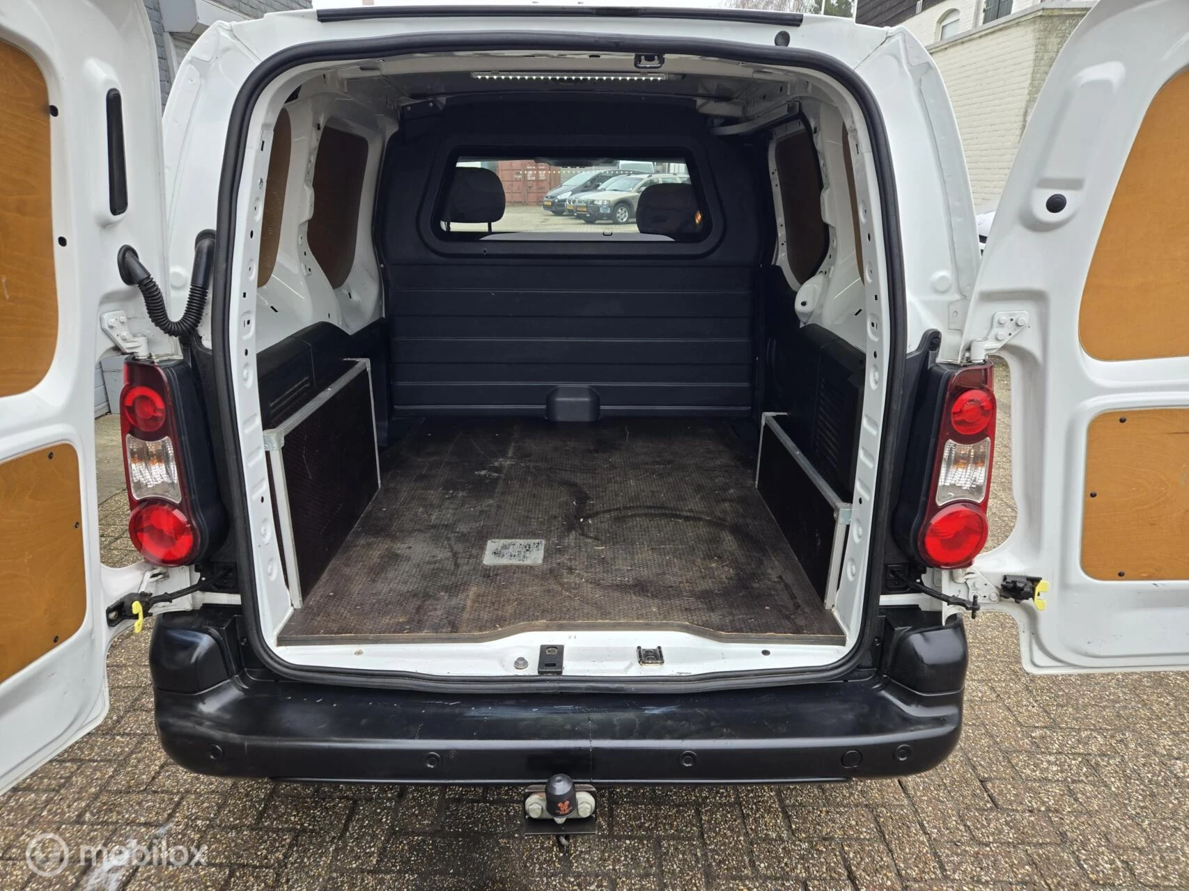 Hoofdafbeelding Peugeot Partner