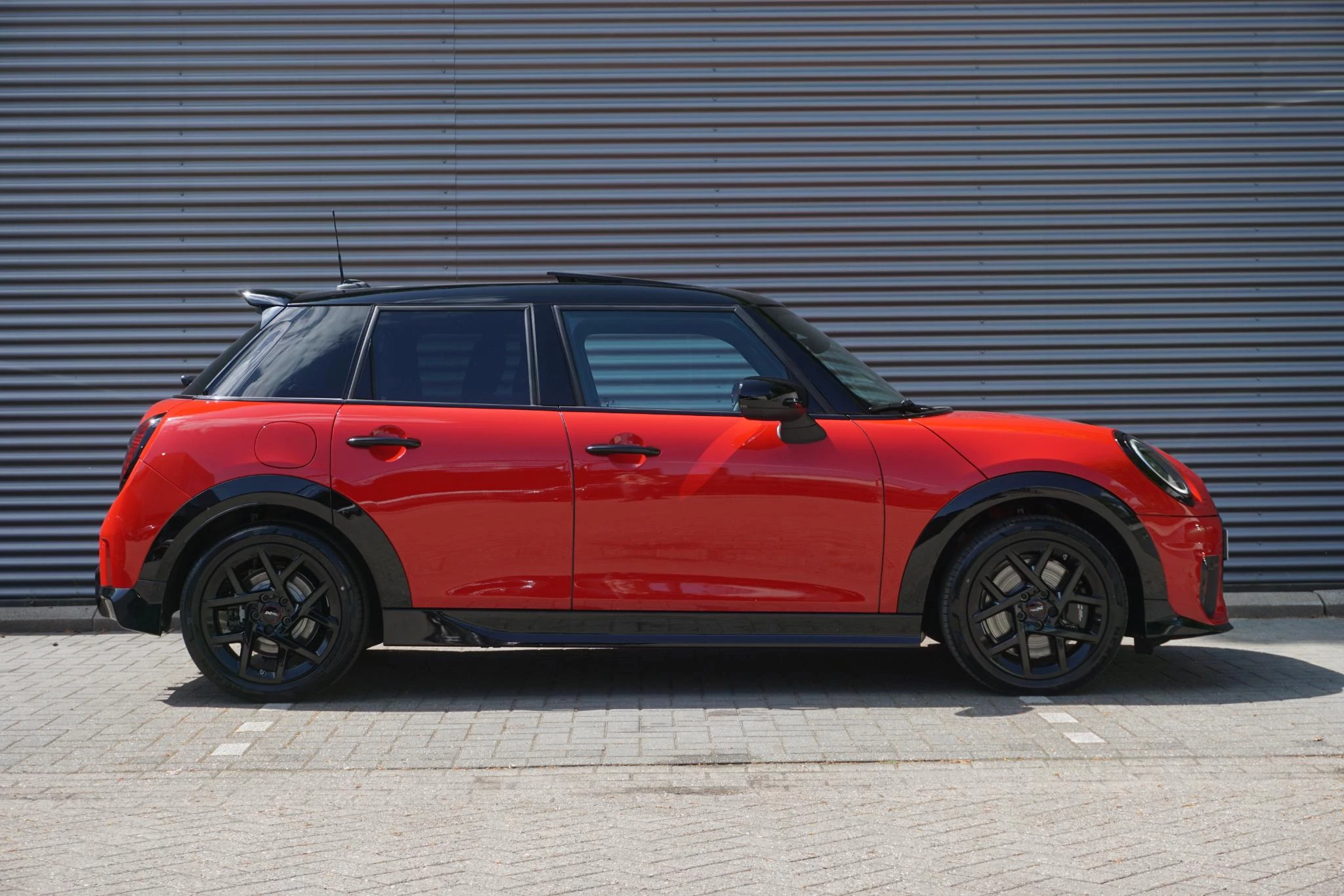 Hoofdafbeelding MINI 5-deurs