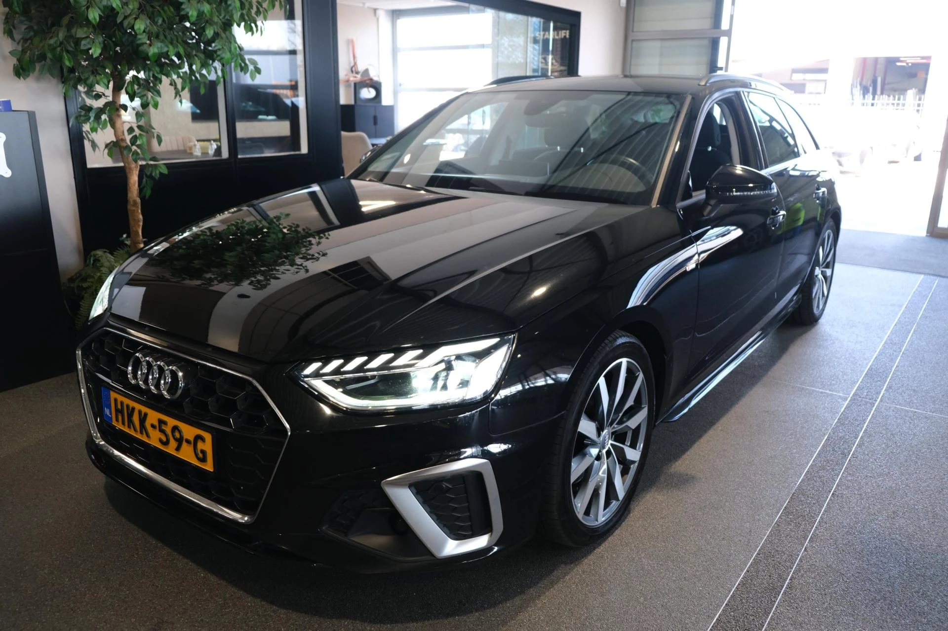 Hoofdafbeelding Audi A4