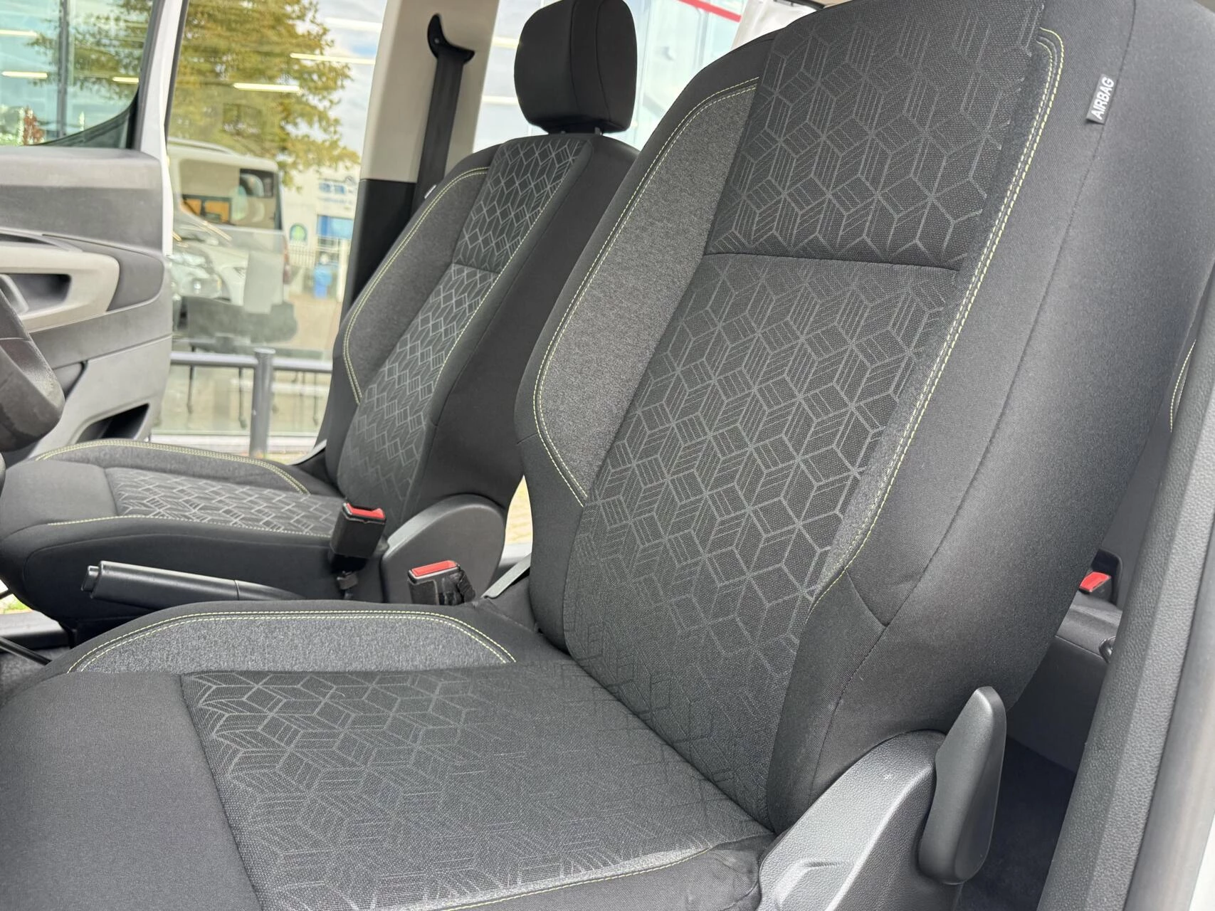 Hoofdafbeelding Peugeot Rifter