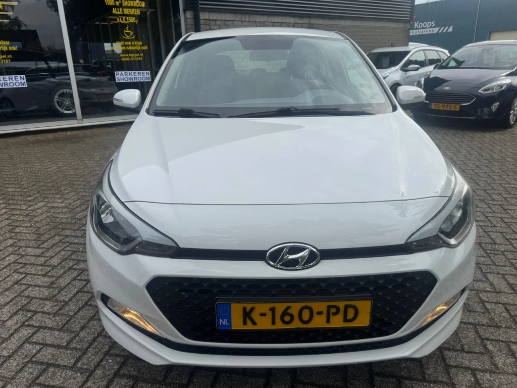 Hoofdafbeelding Hyundai i20