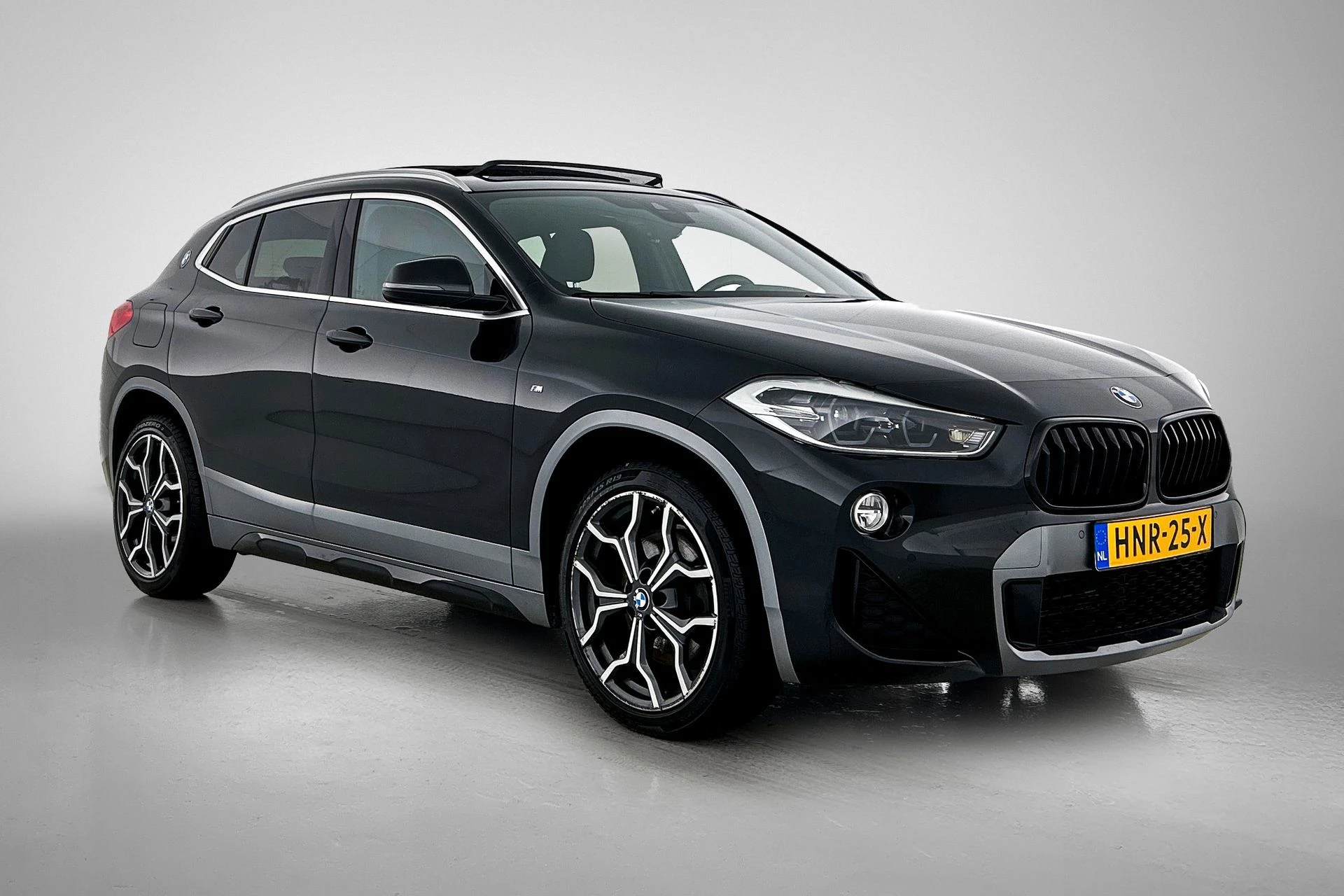 Hoofdafbeelding BMW X2