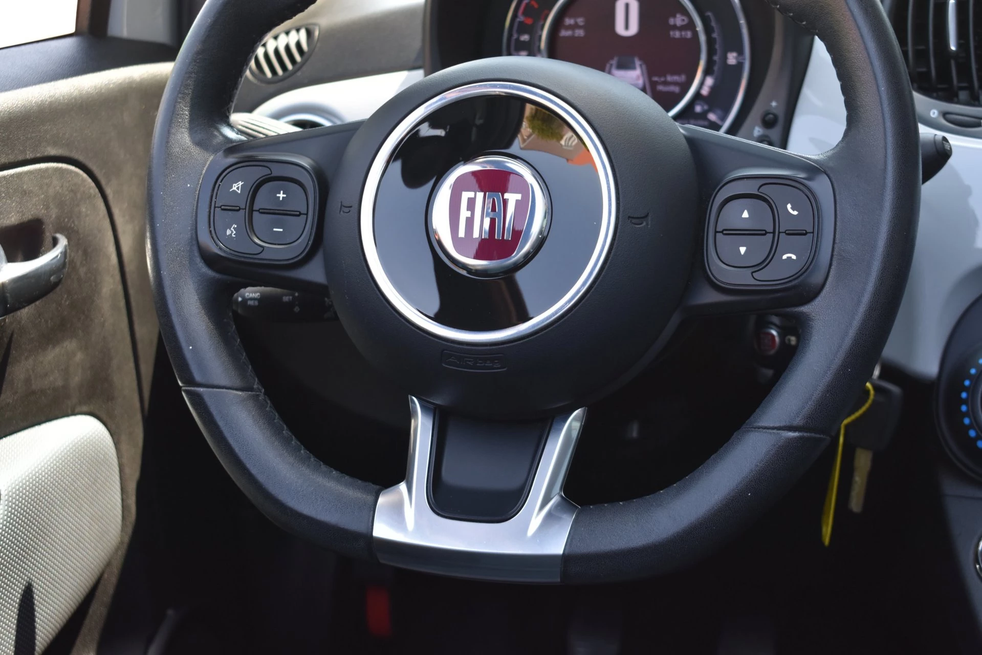 Hoofdafbeelding Fiat 500C
