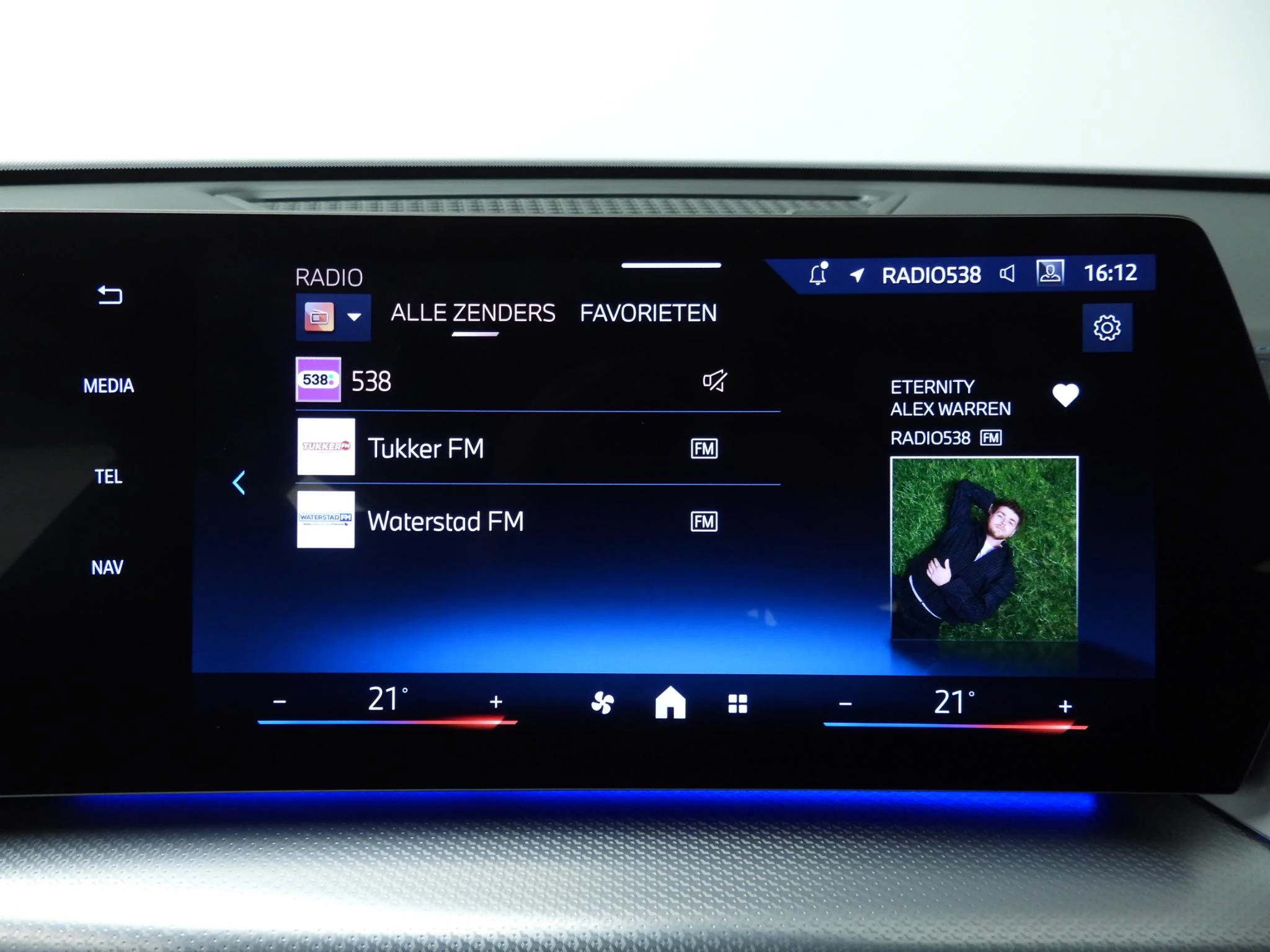 Hoofdafbeelding BMW iX2