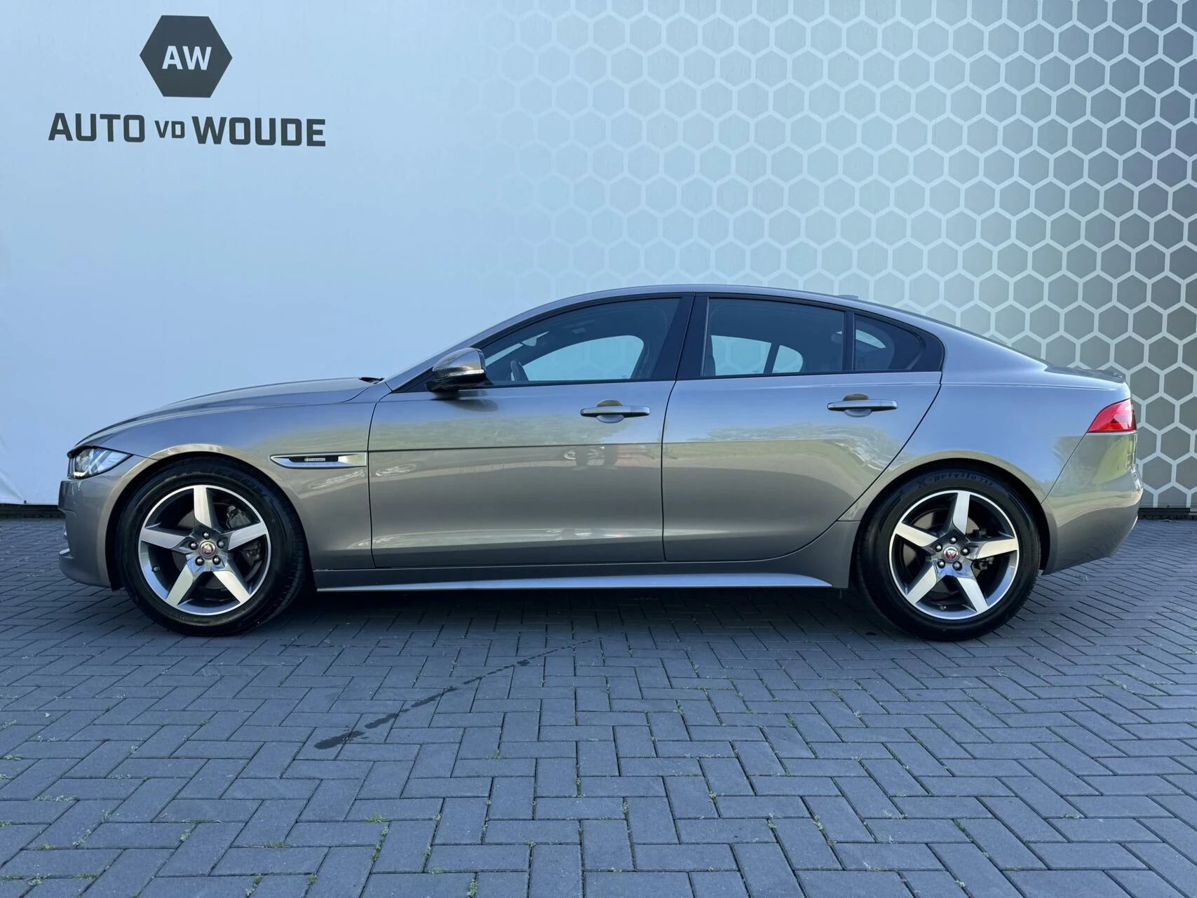 Hoofdafbeelding Jaguar XE