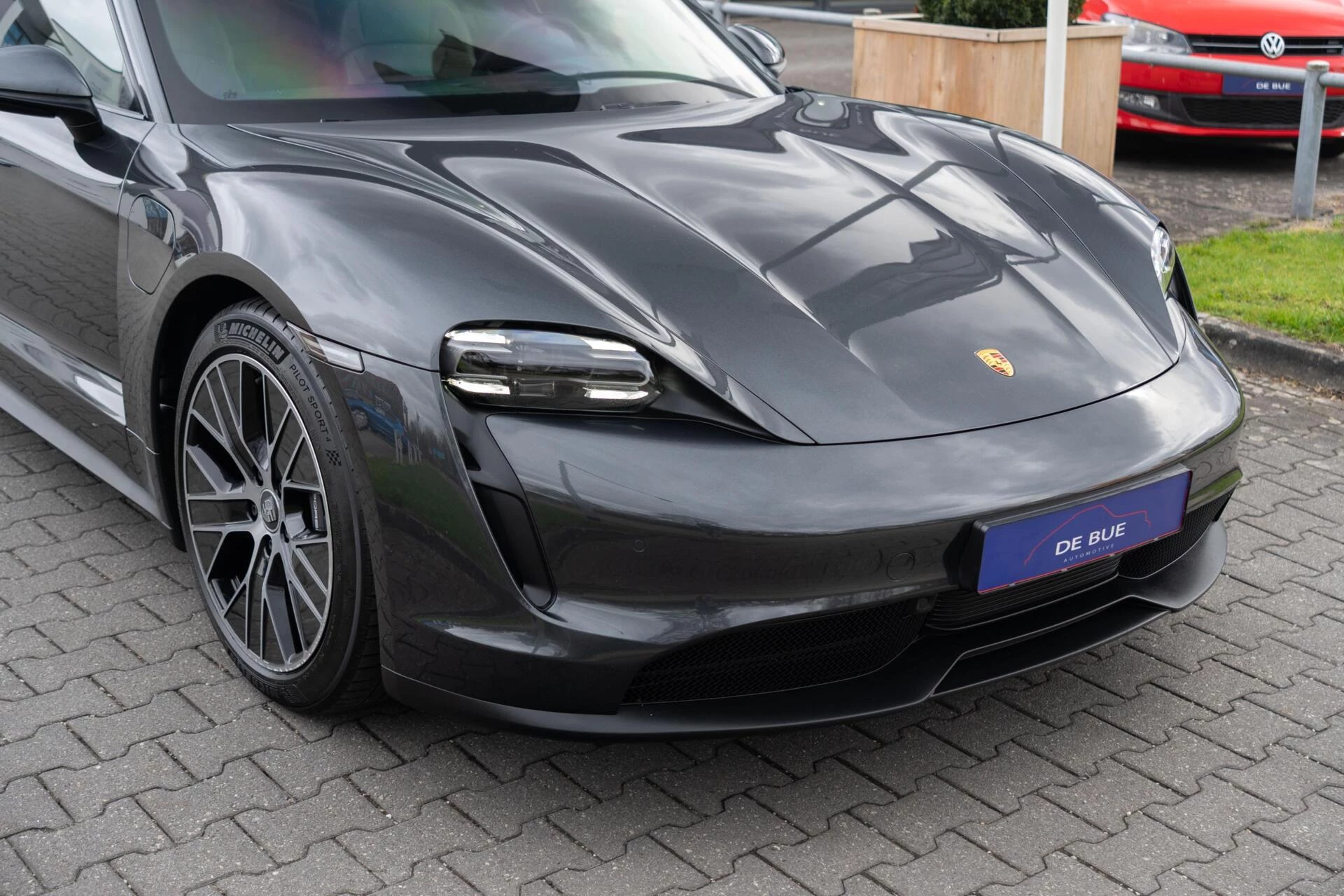 Hoofdafbeelding Porsche Taycan