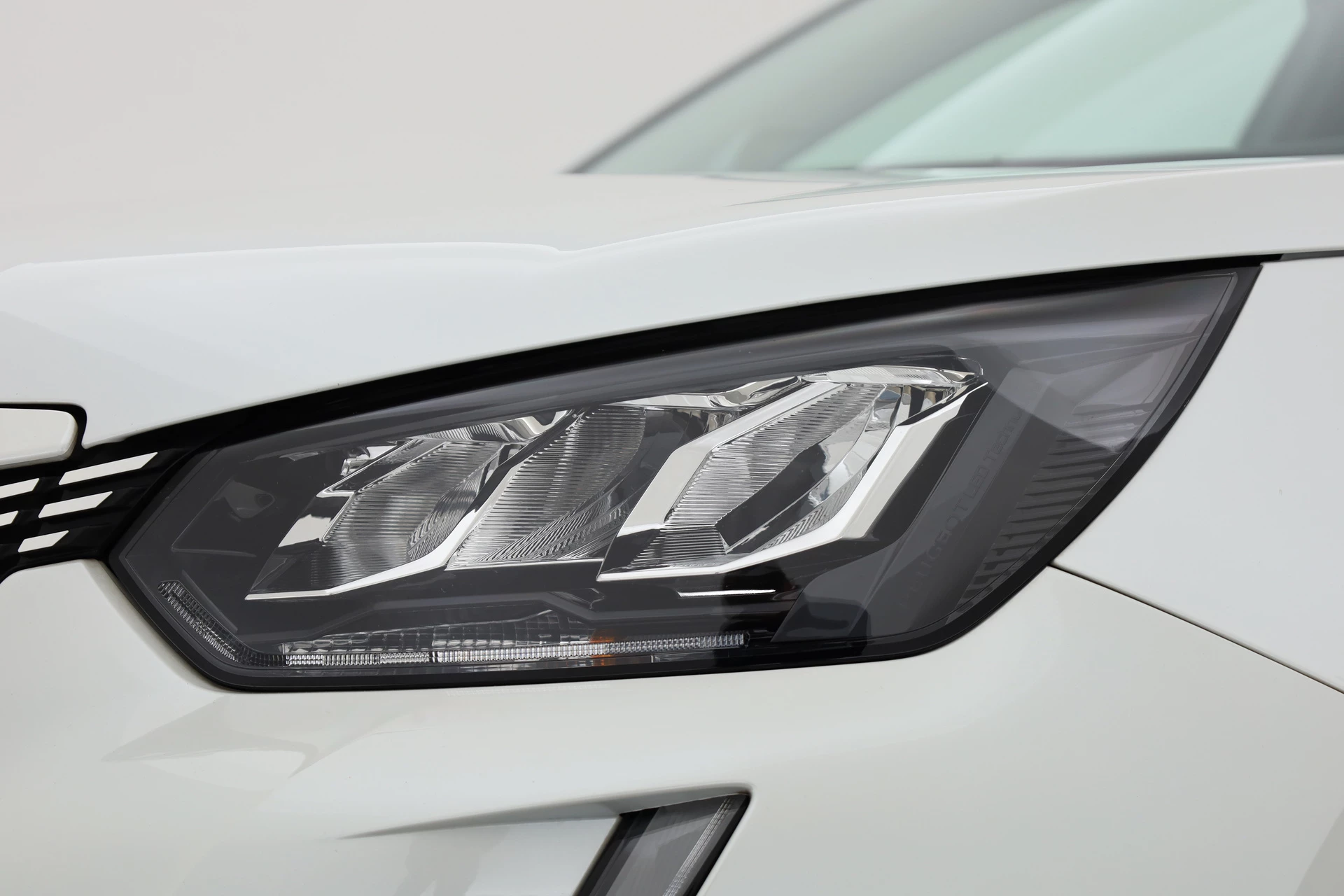 Hoofdafbeelding Peugeot e-2008