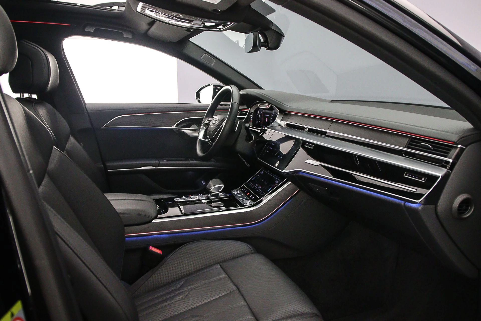 Hoofdafbeelding Audi A8